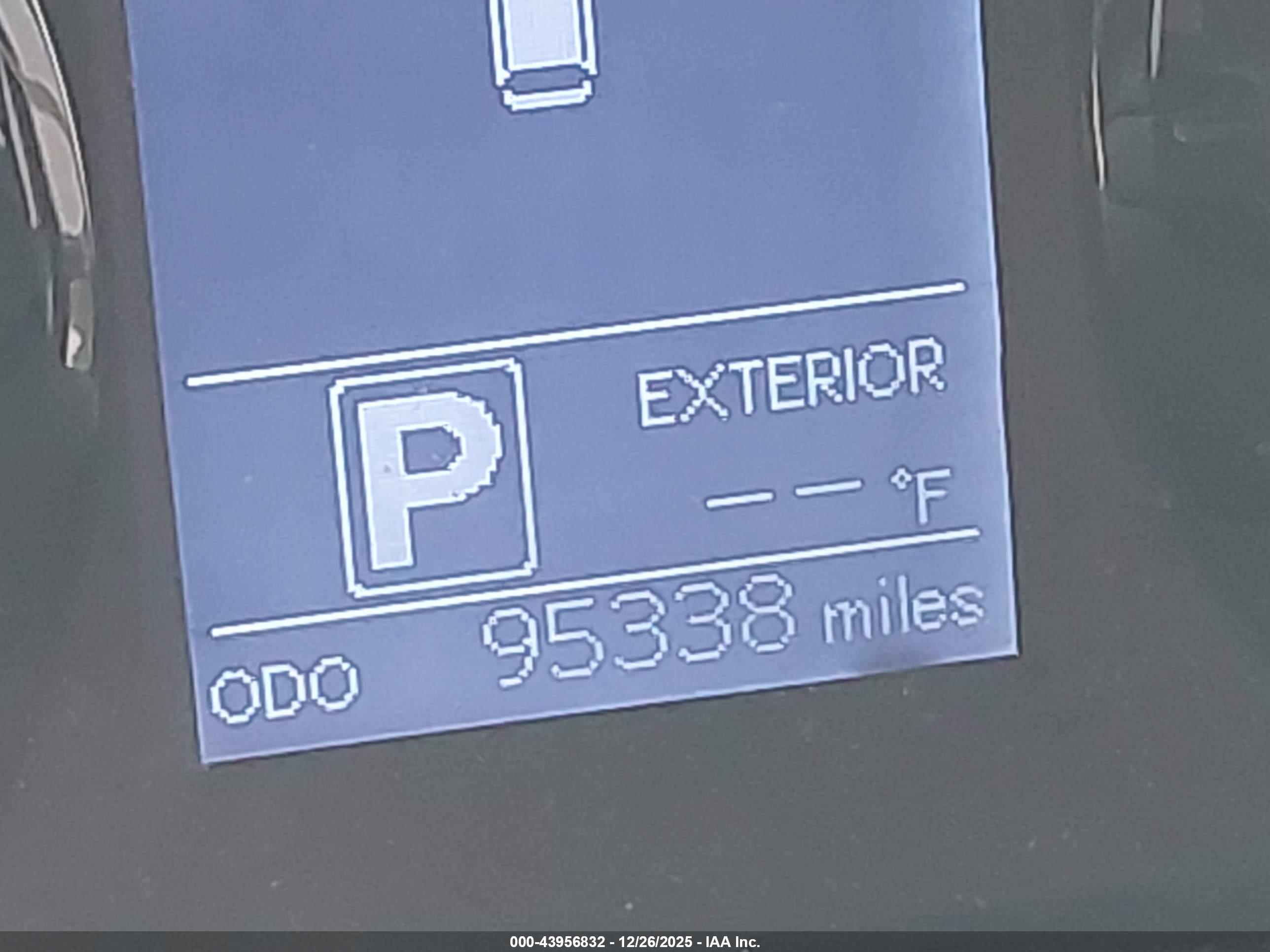 TOYOTA SIENNA image 7