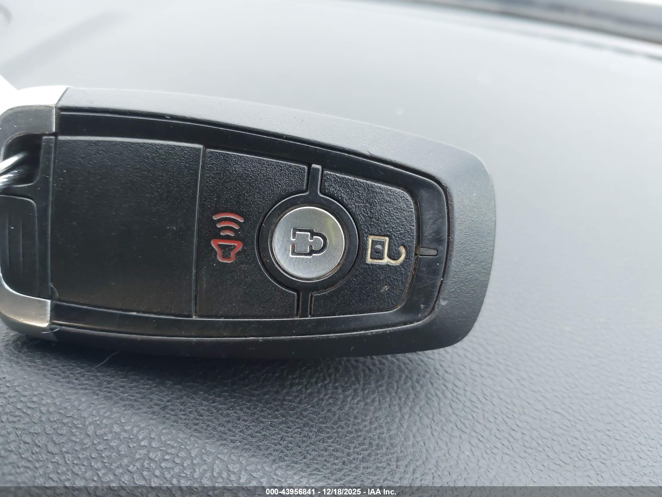 FORD ESCAPE image 11