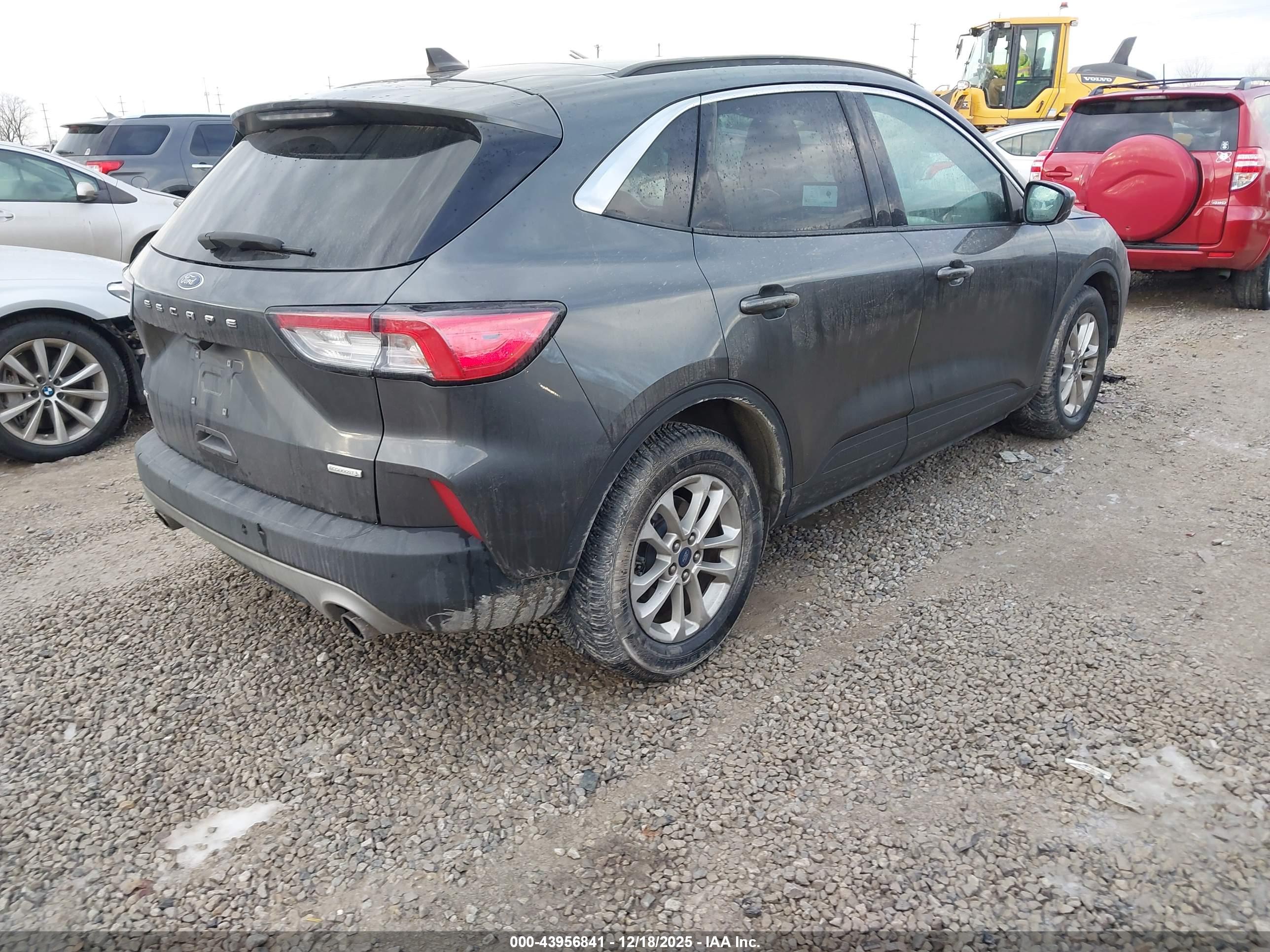 FORD ESCAPE image 4