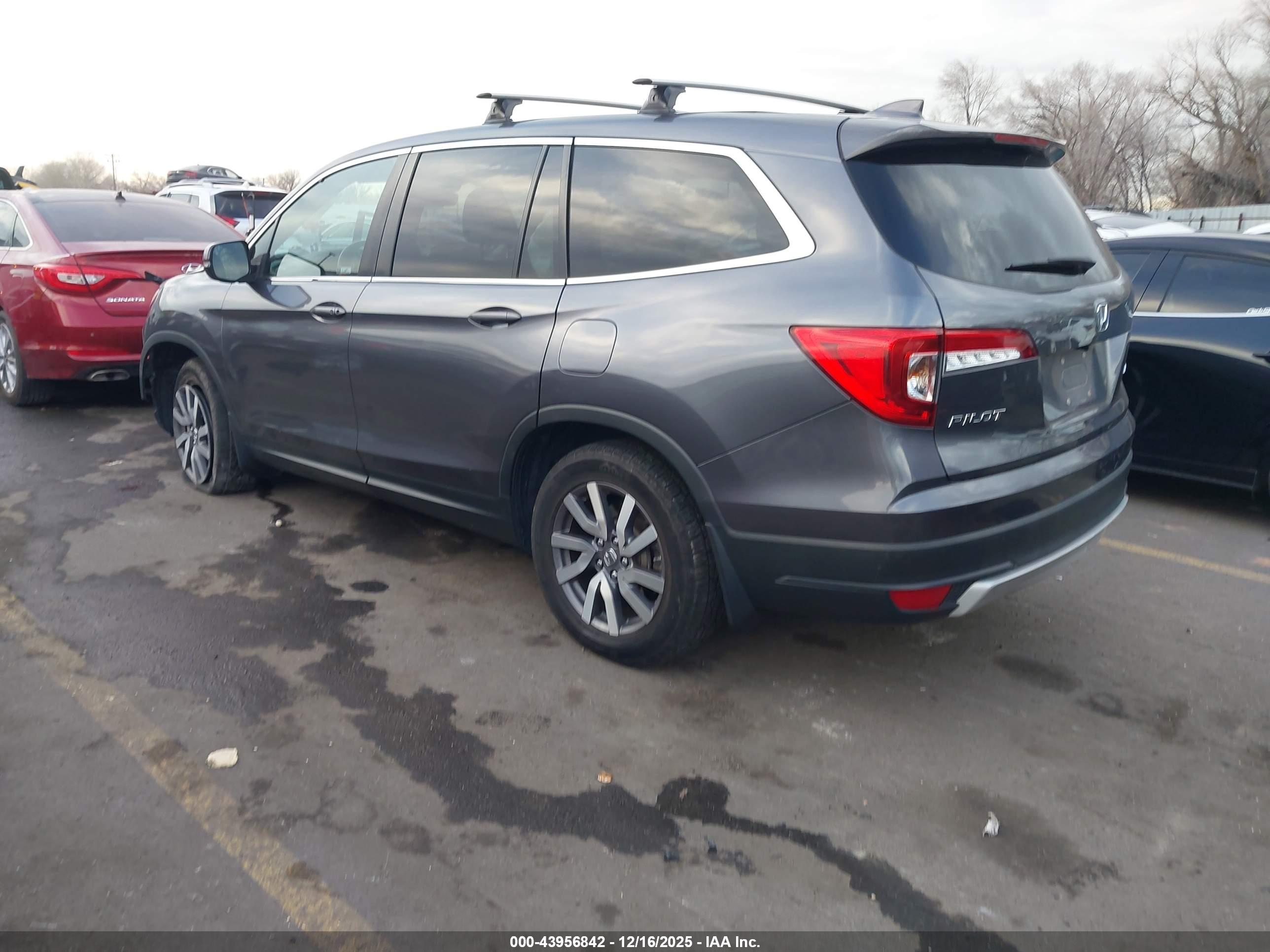HONDA PILOT image 3