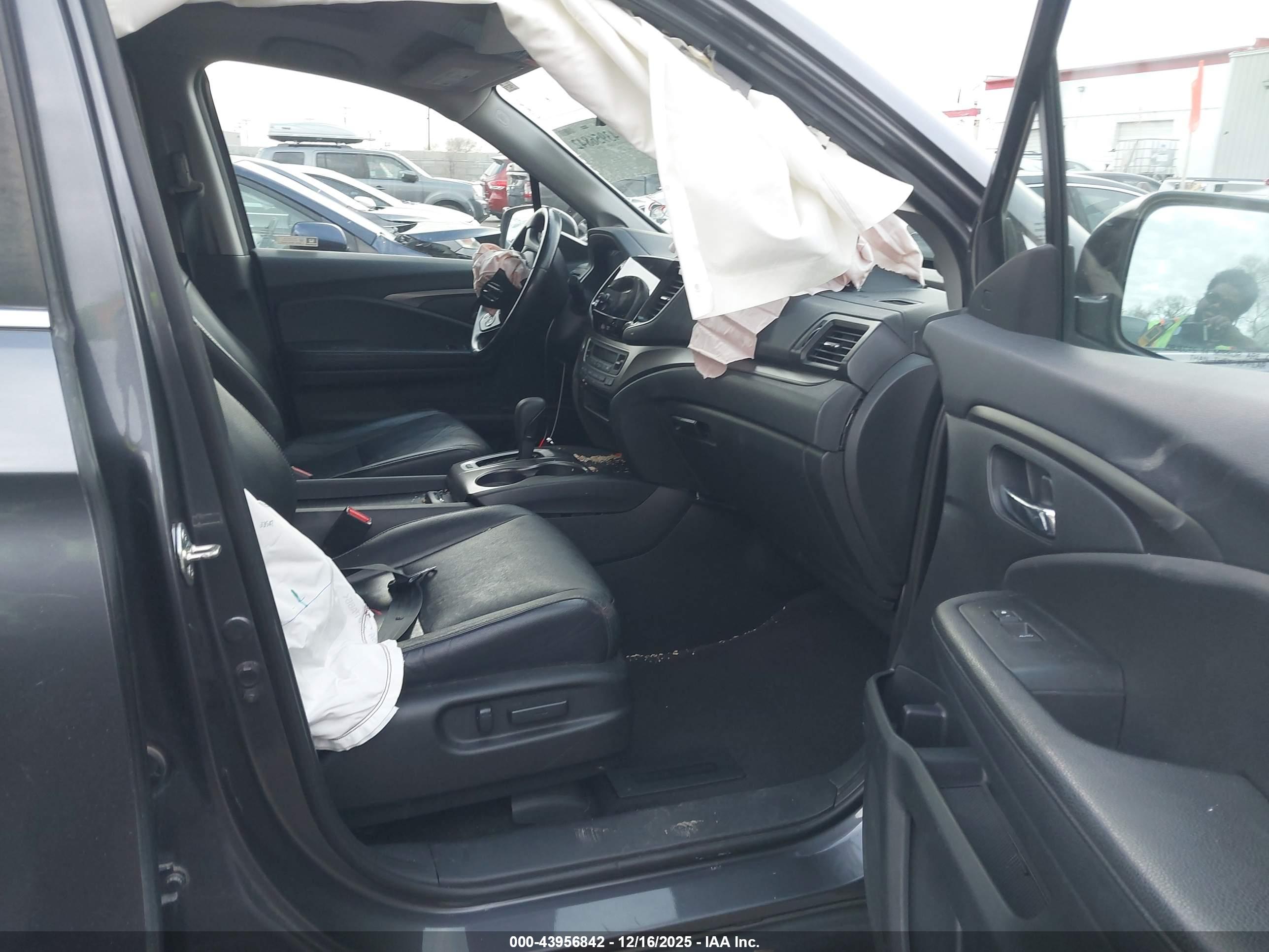 HONDA PILOT image 5