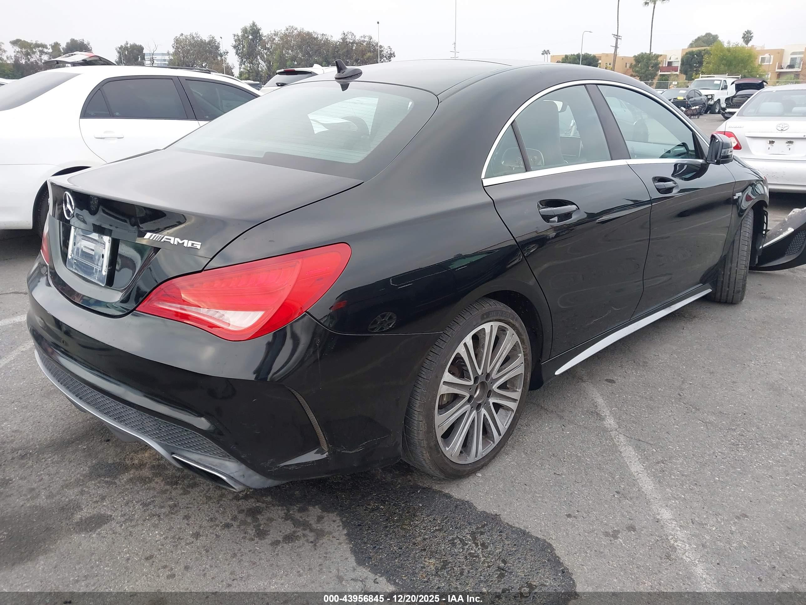 MERCEDES-BENZ CLA image 4