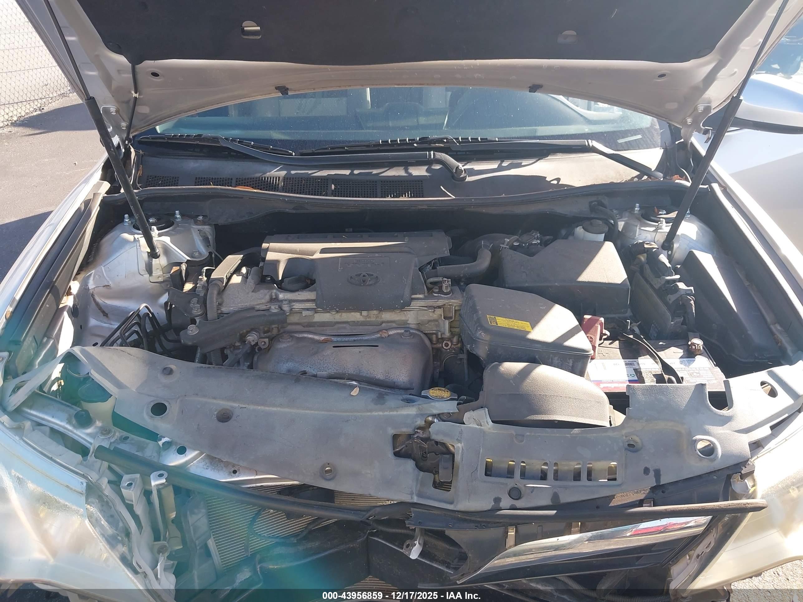 TOYOTA CAMRY image 10
