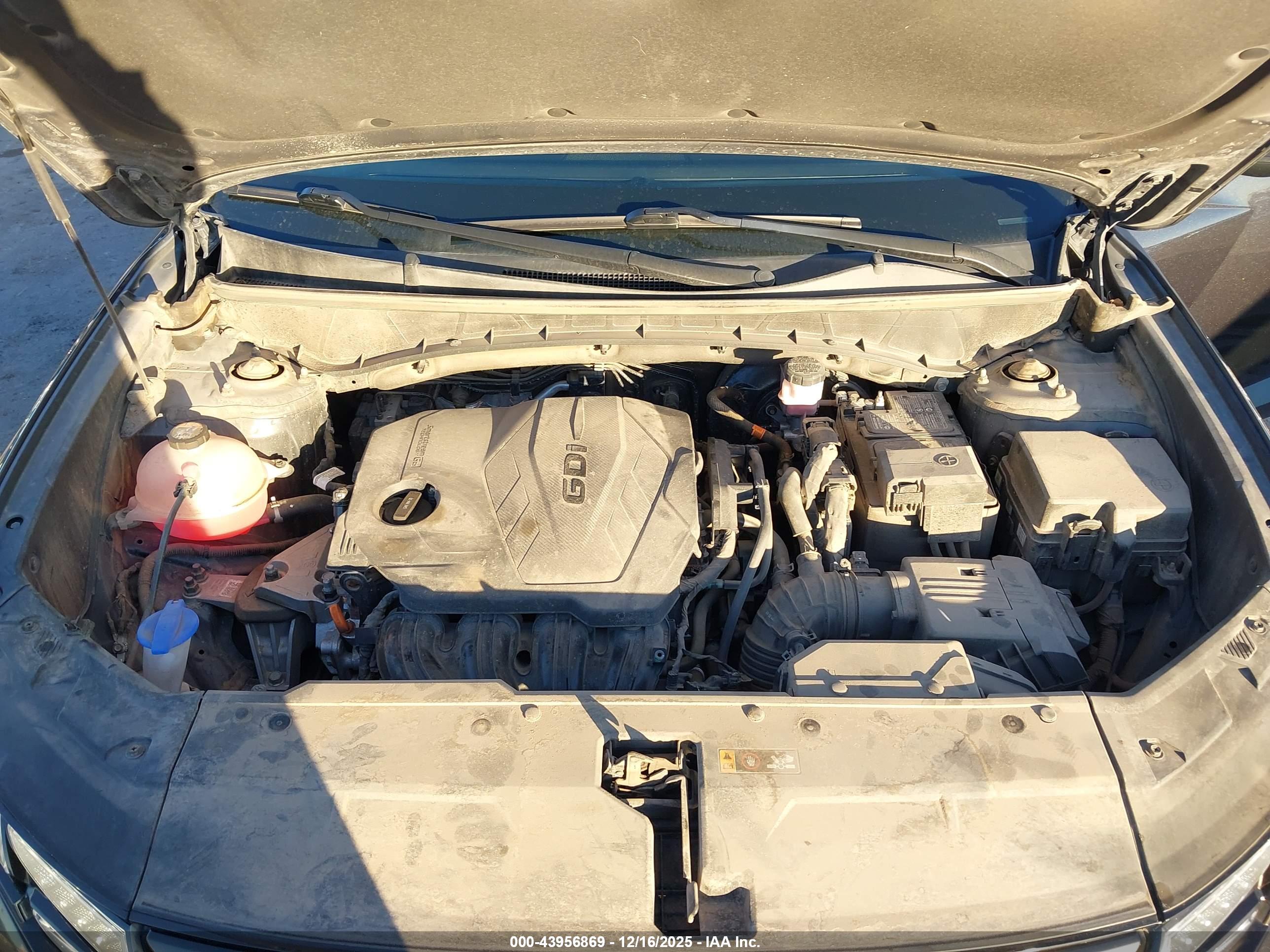 HYUNDAI TUCSON image 10