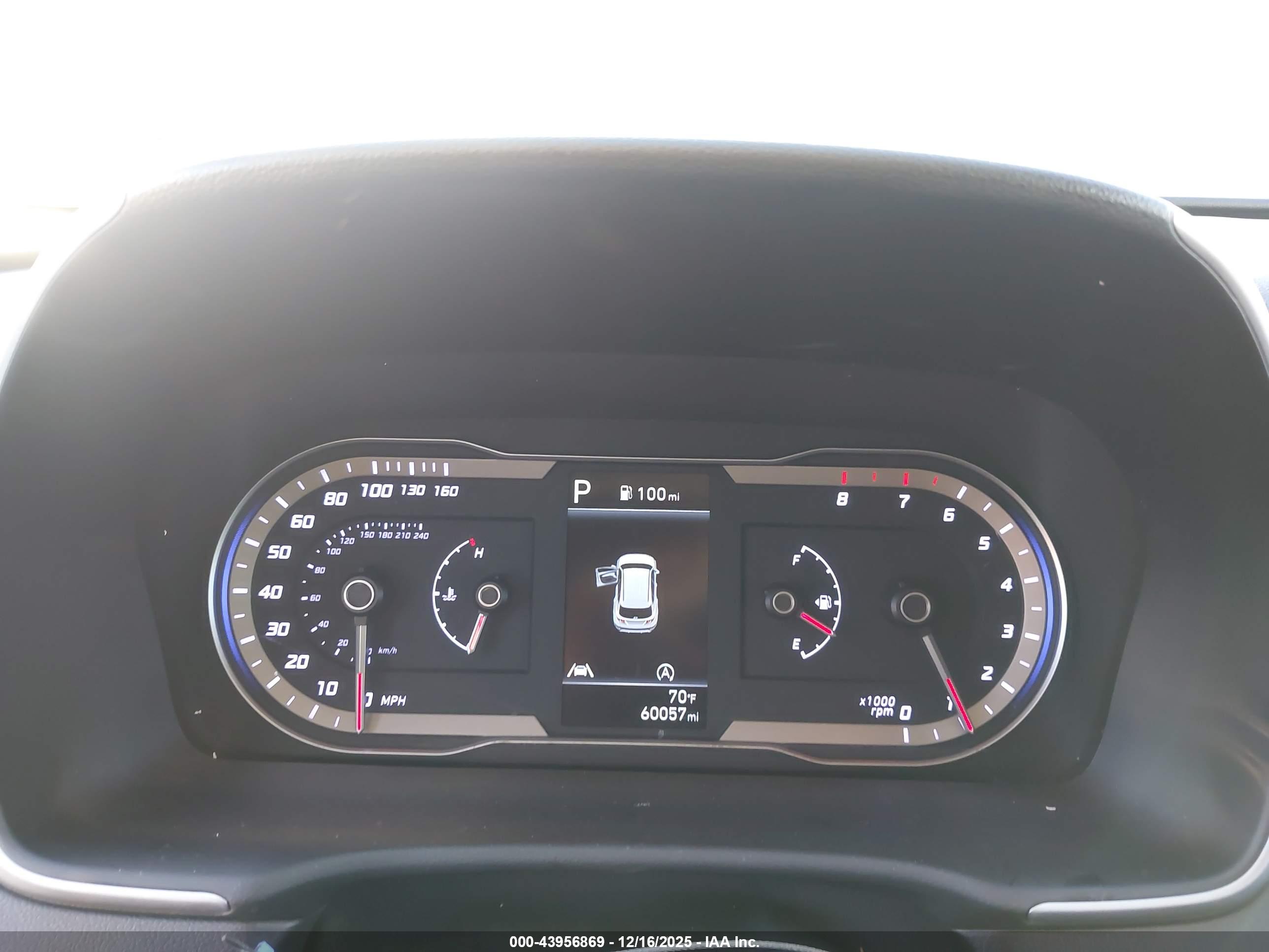 HYUNDAI TUCSON image 7