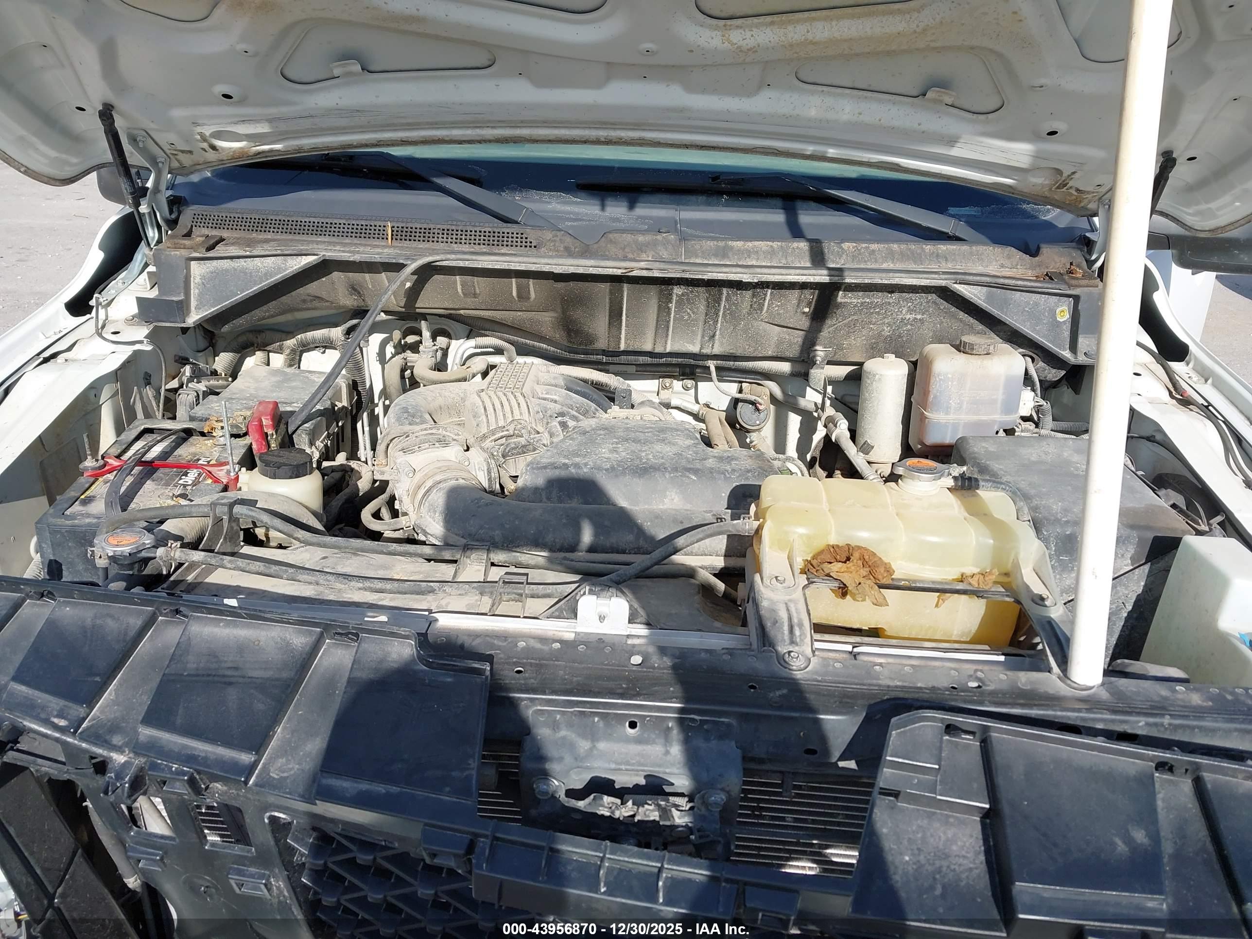 NISSAN NV image 10