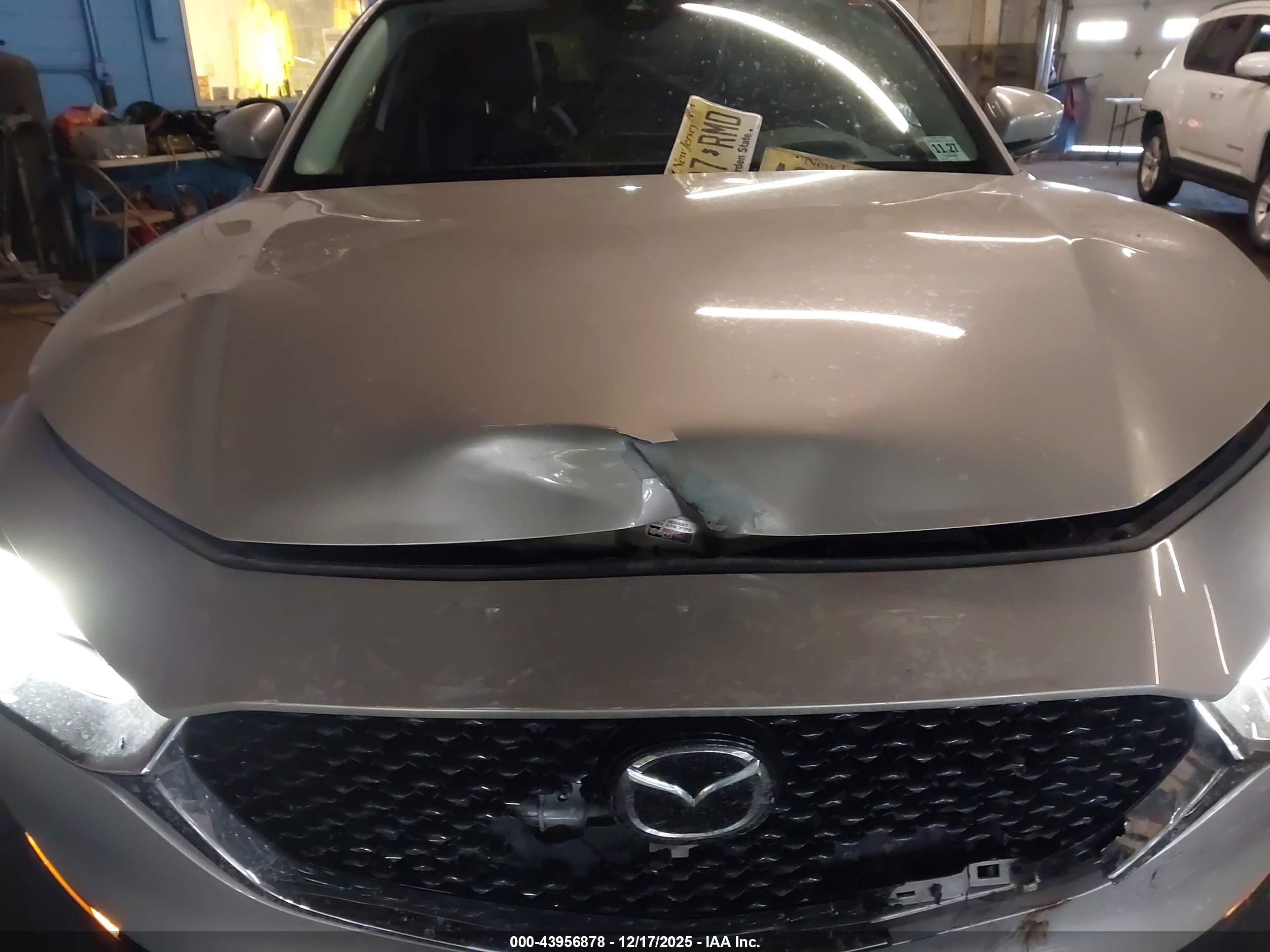 MAZDA CX-30 image 6