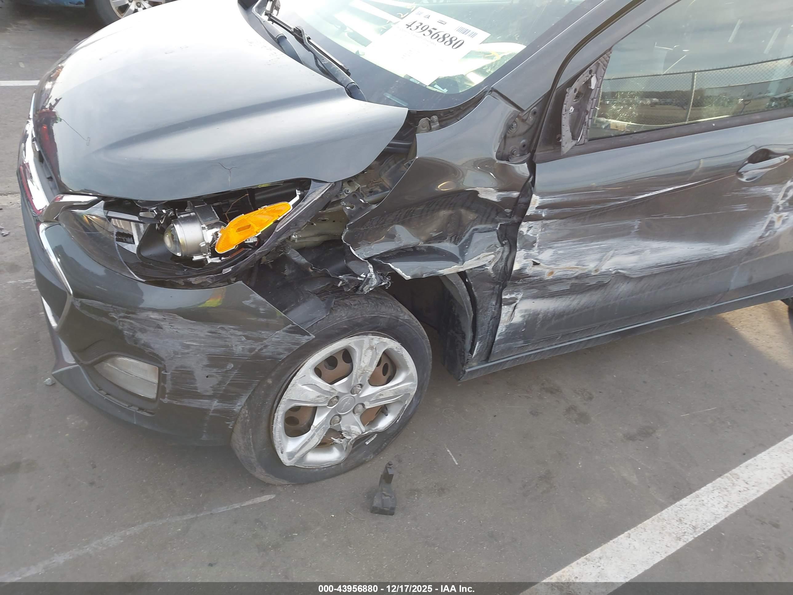 CHEVROLET SPARK image 6