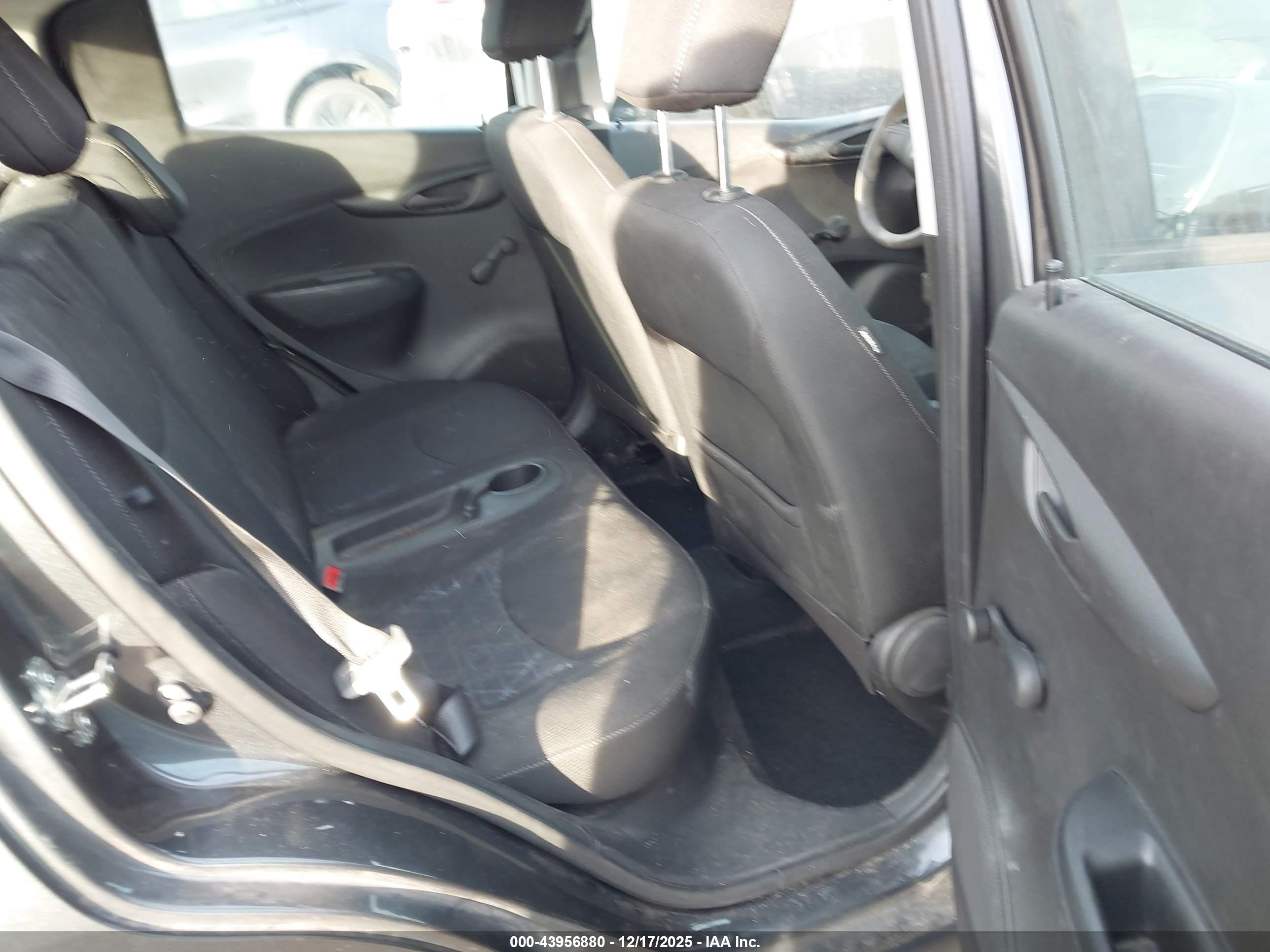 CHEVROLET SPARK image 8