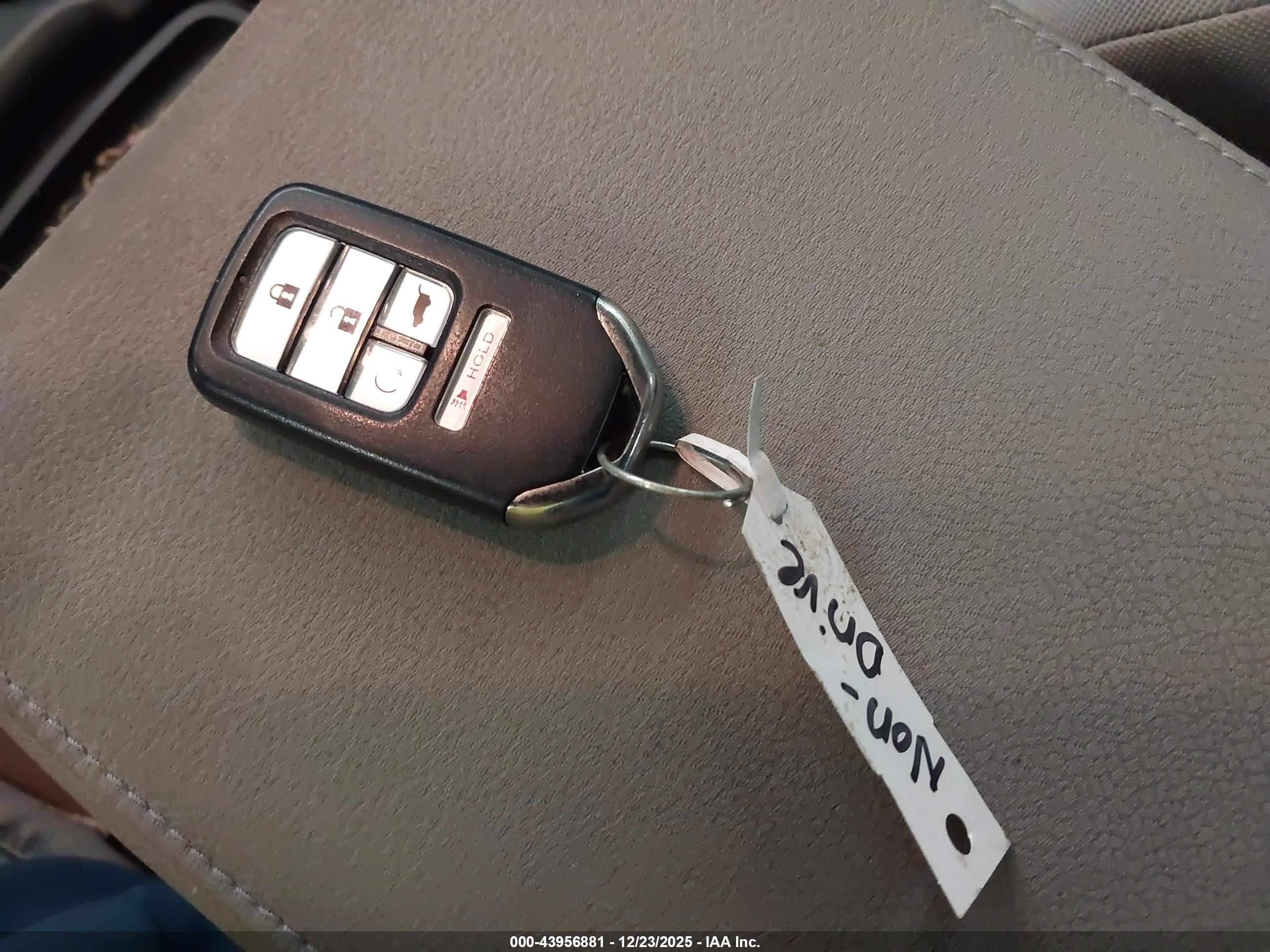 HONDA CR-V image 11