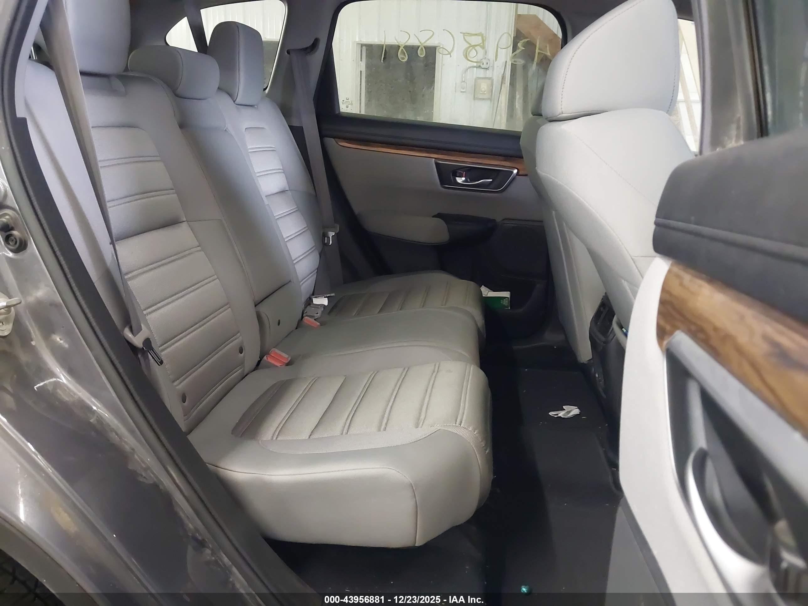 HONDA CR-V image 8