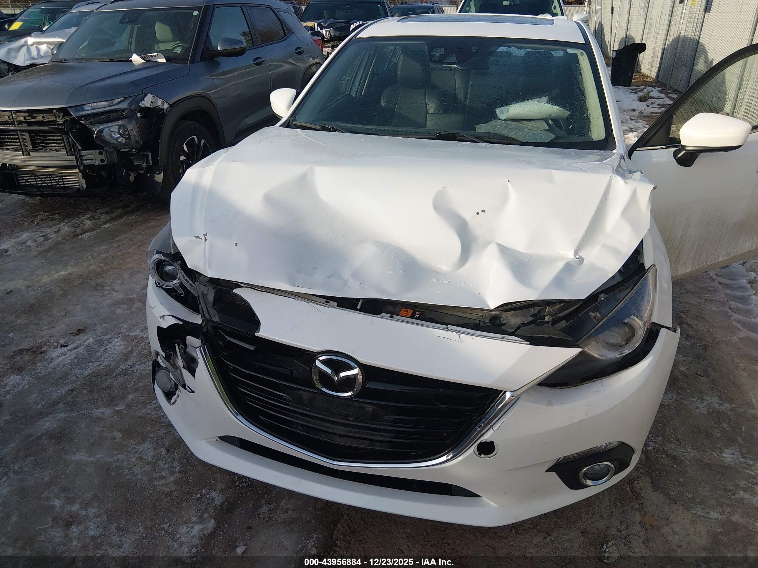 MAZDA MAZDA3 image 6