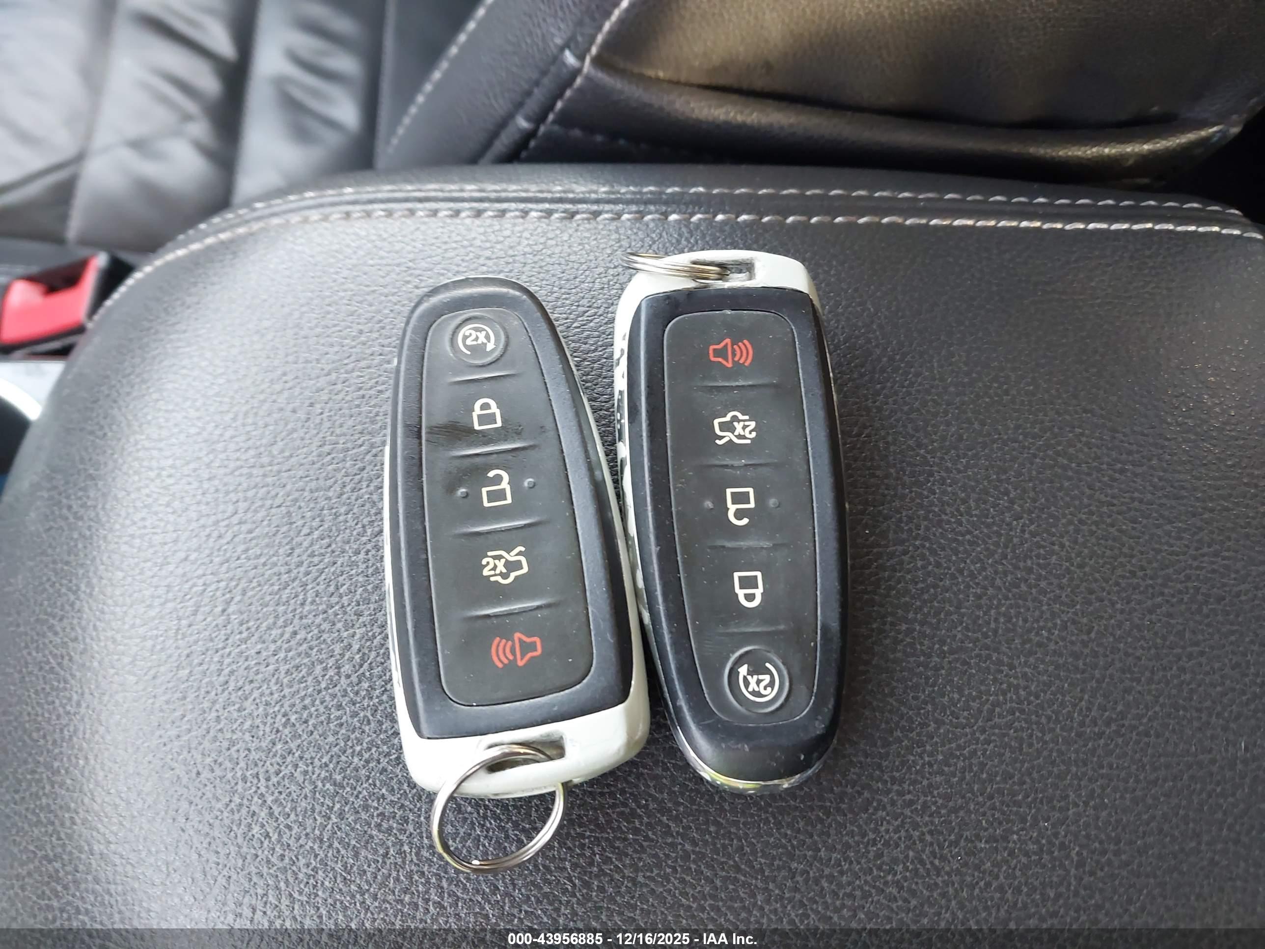 FORD ESCAPE image 11
