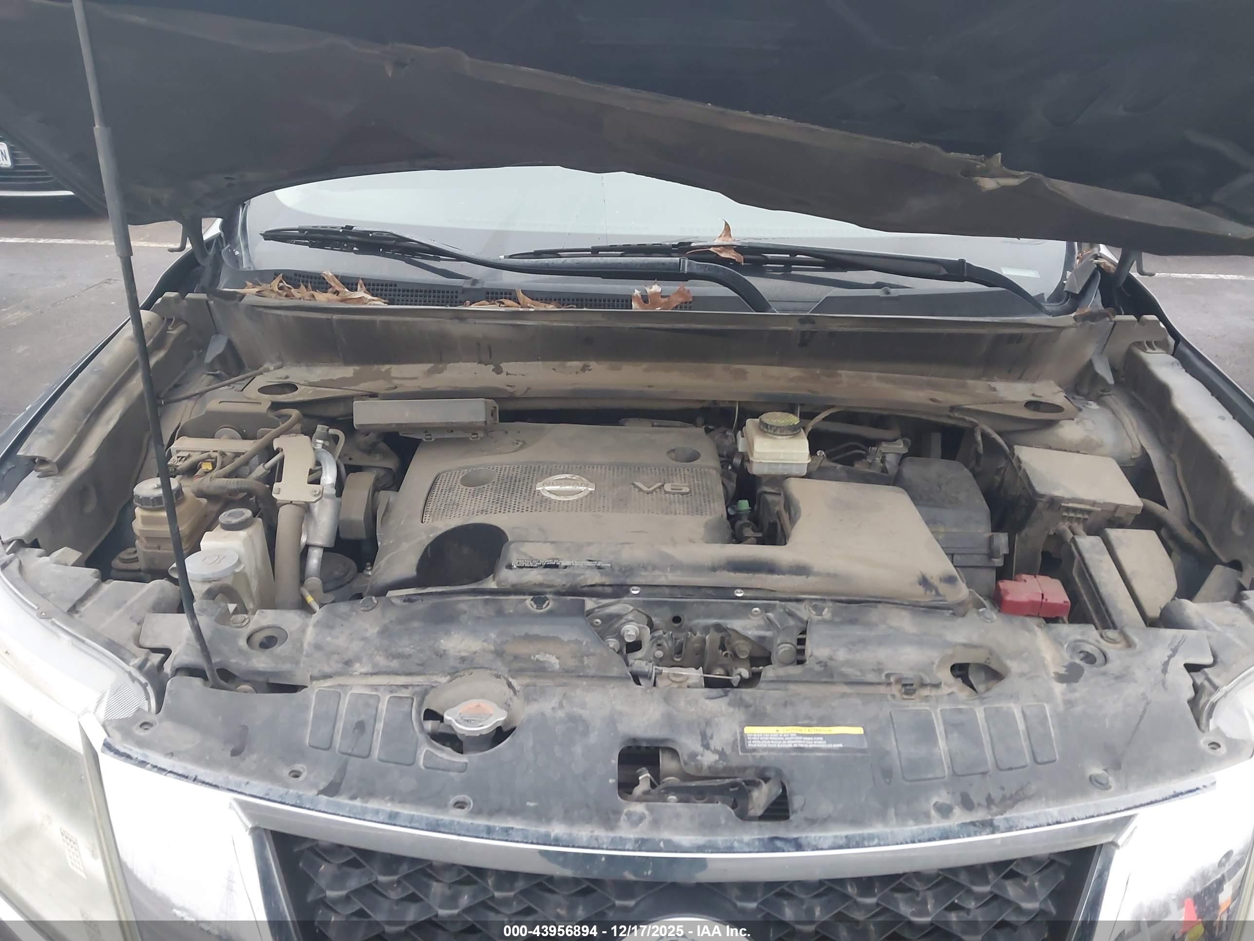 NISSAN PATHFINDER image 10