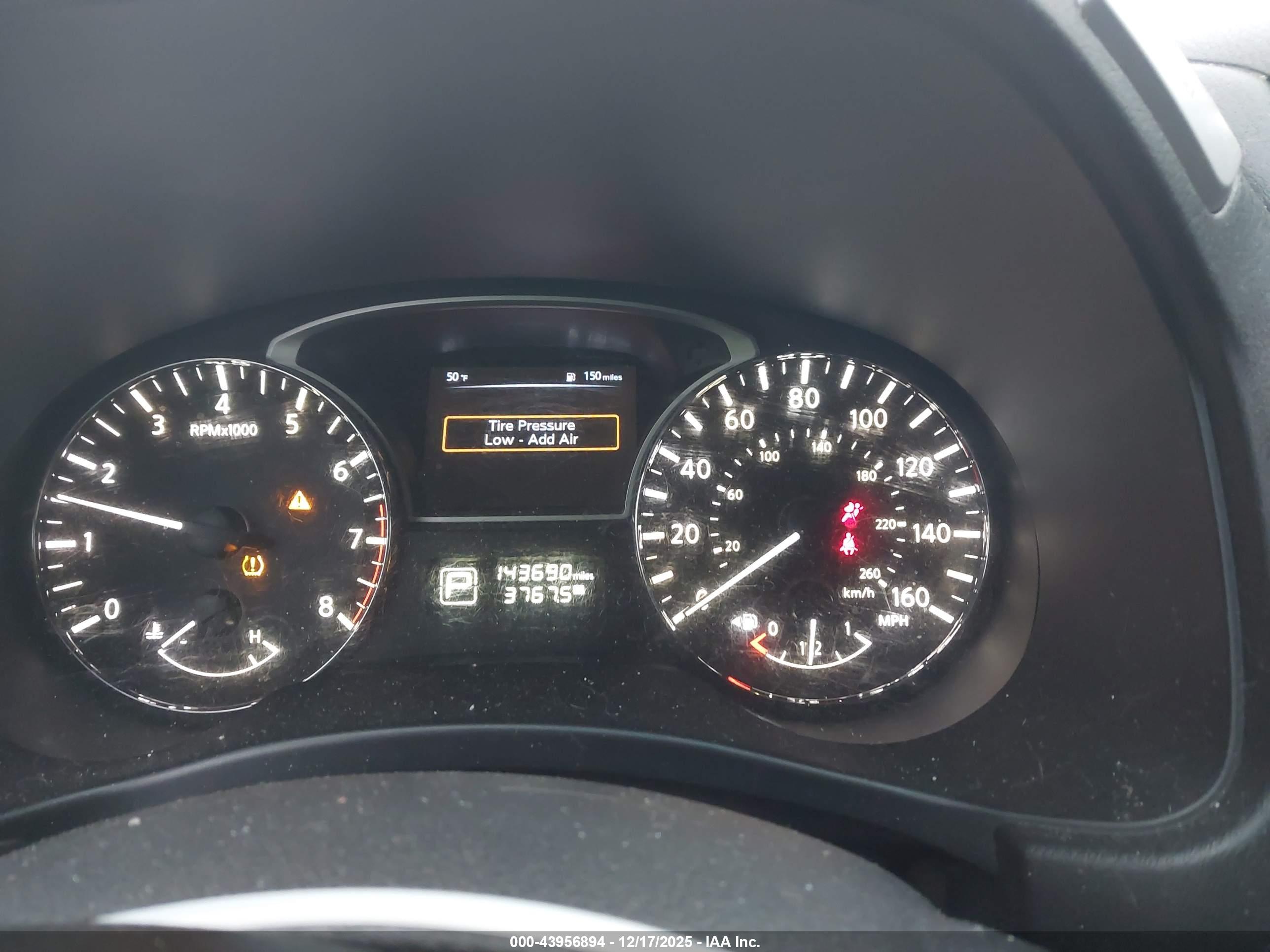 NISSAN PATHFINDER image 7