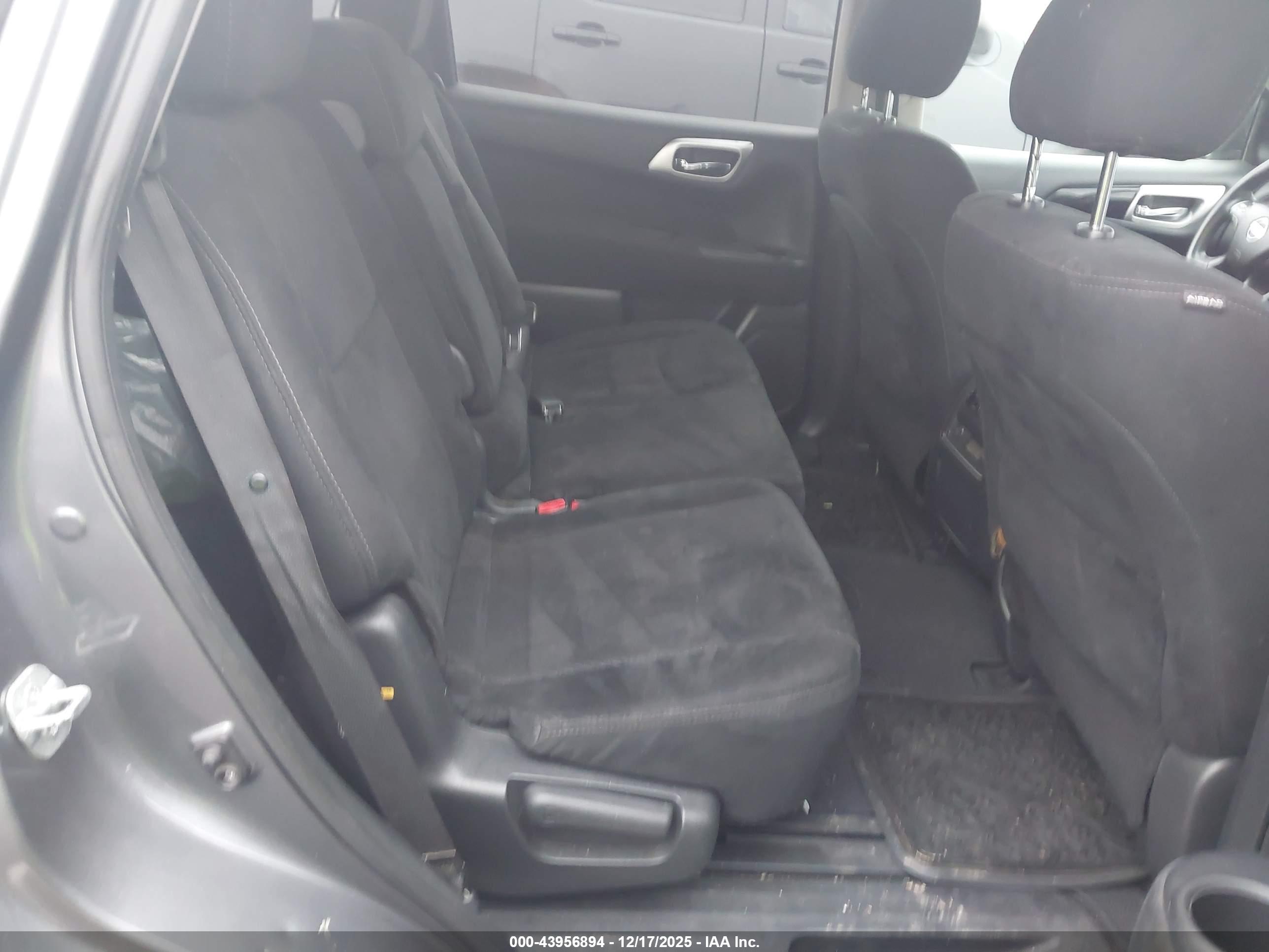 NISSAN PATHFINDER image 8