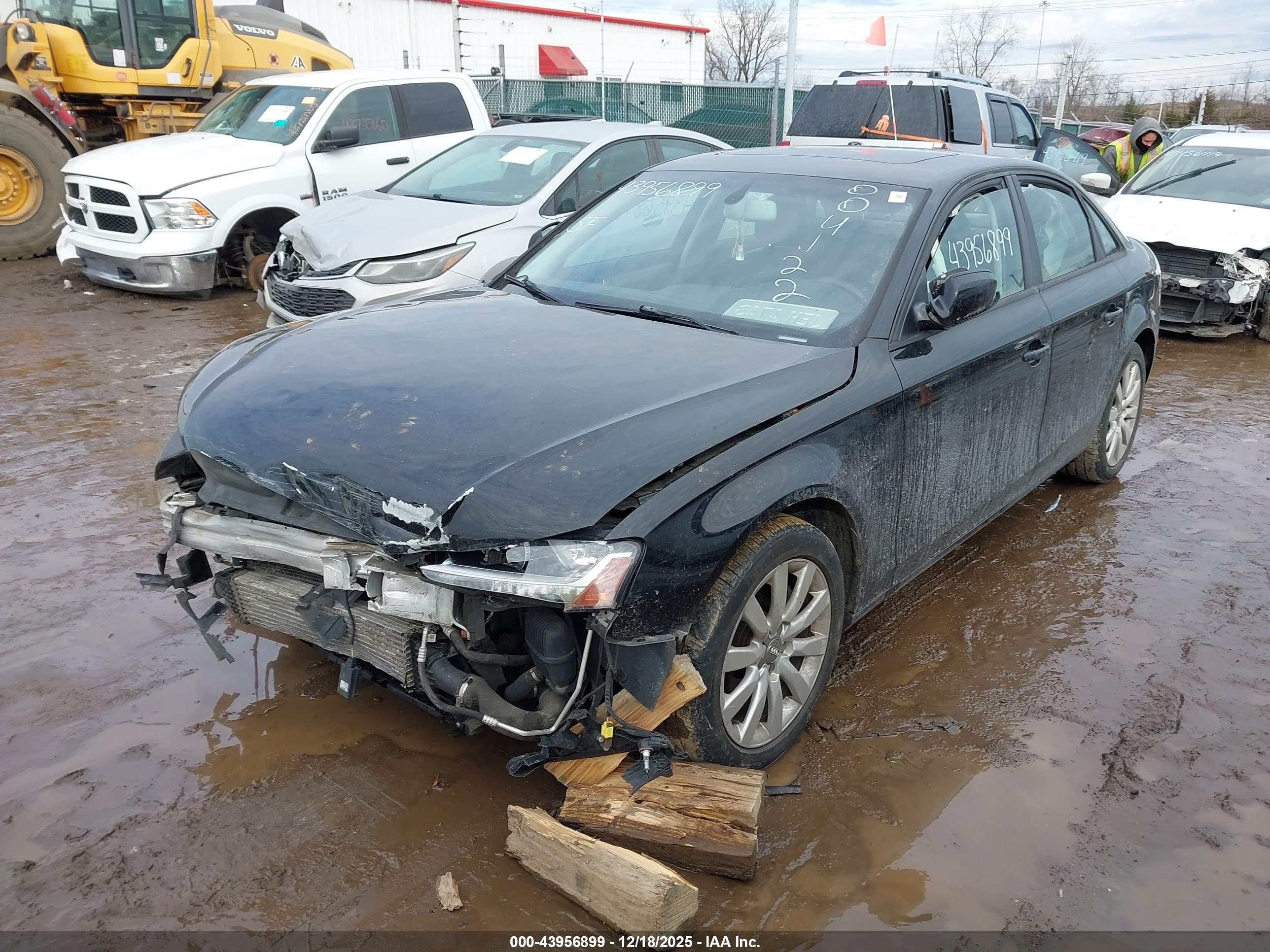 AUDI A4 image 2