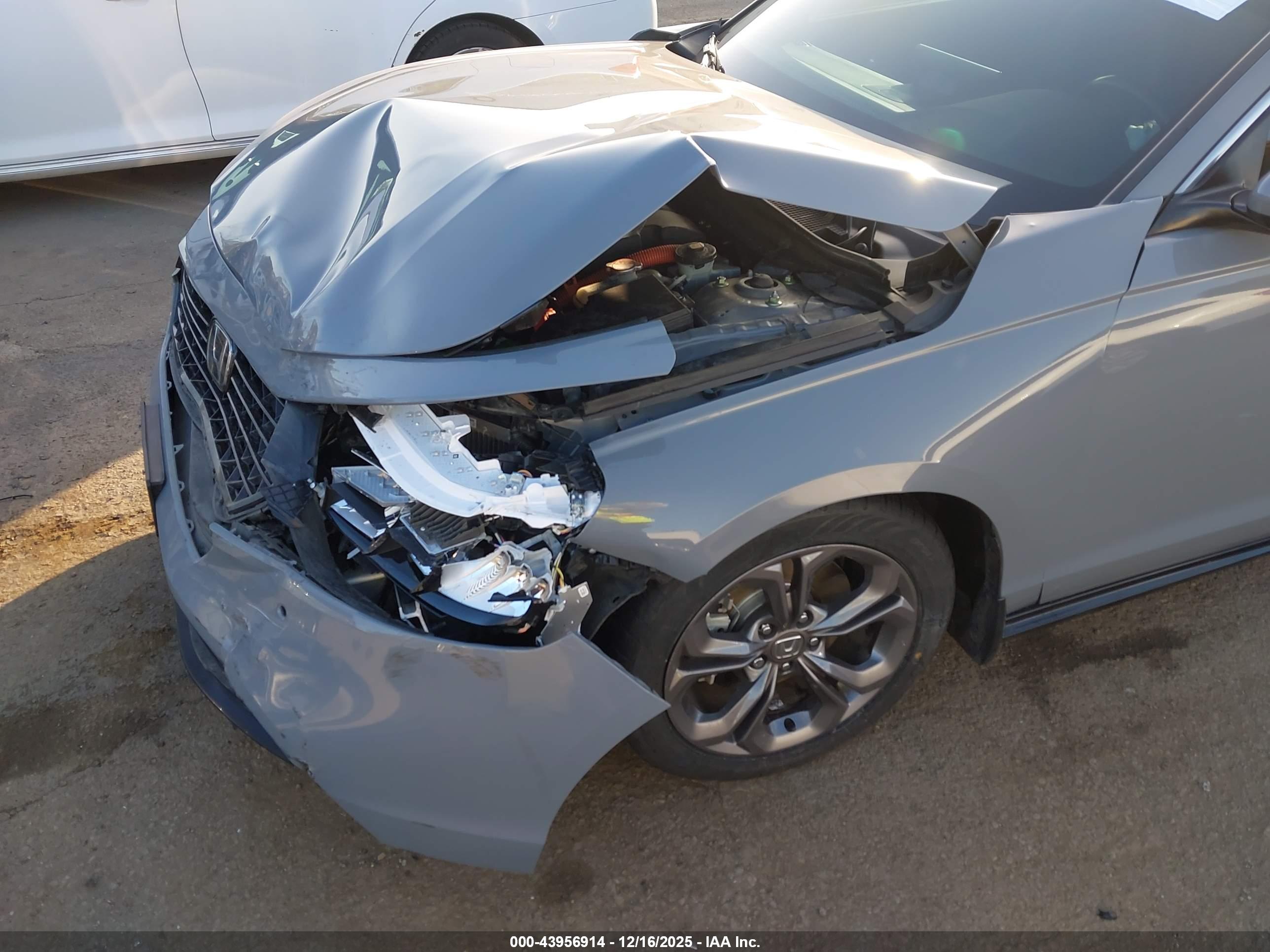 HONDA ACCORD image 6