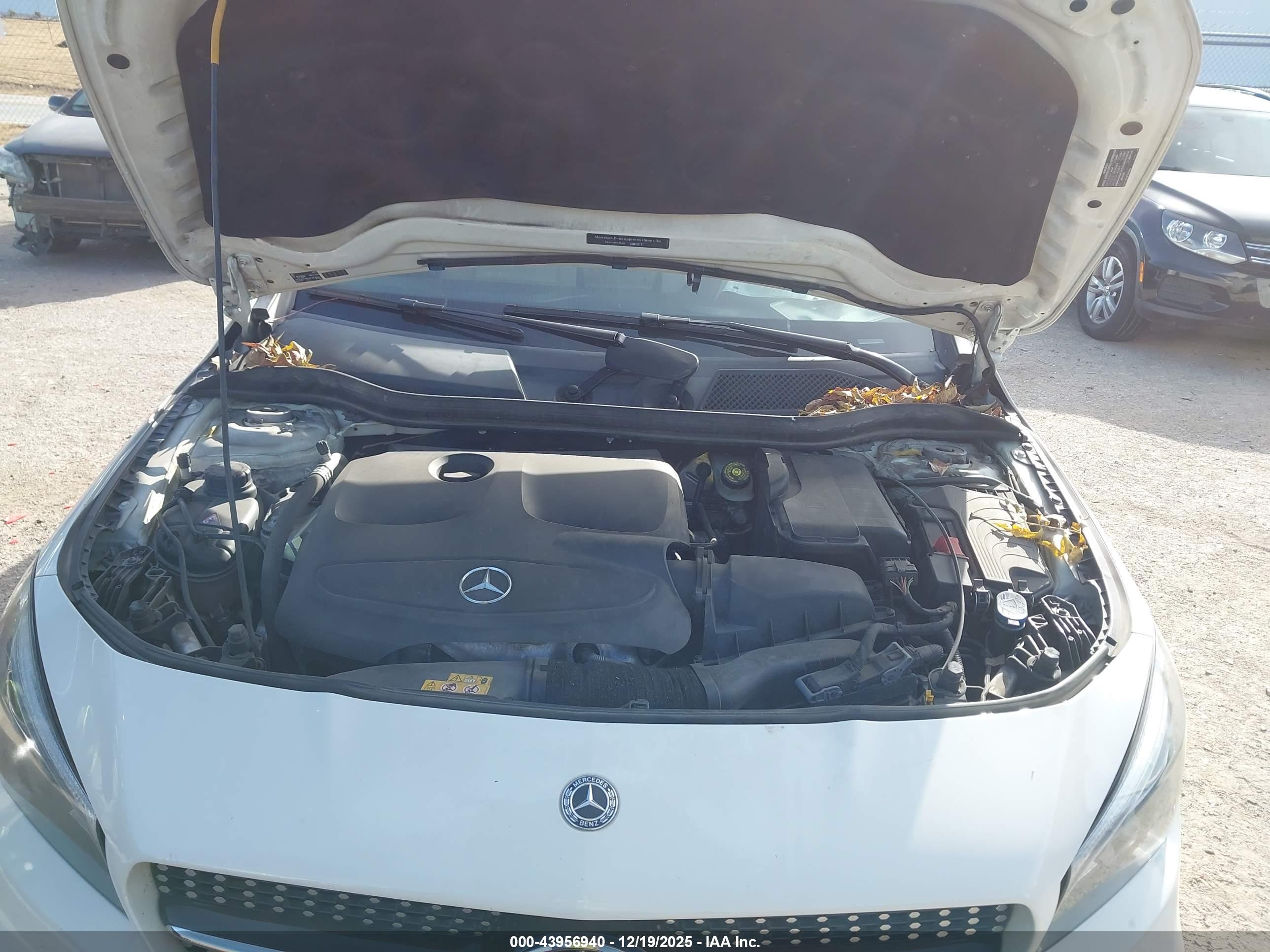 MERCEDES-BENZ CLA image 10