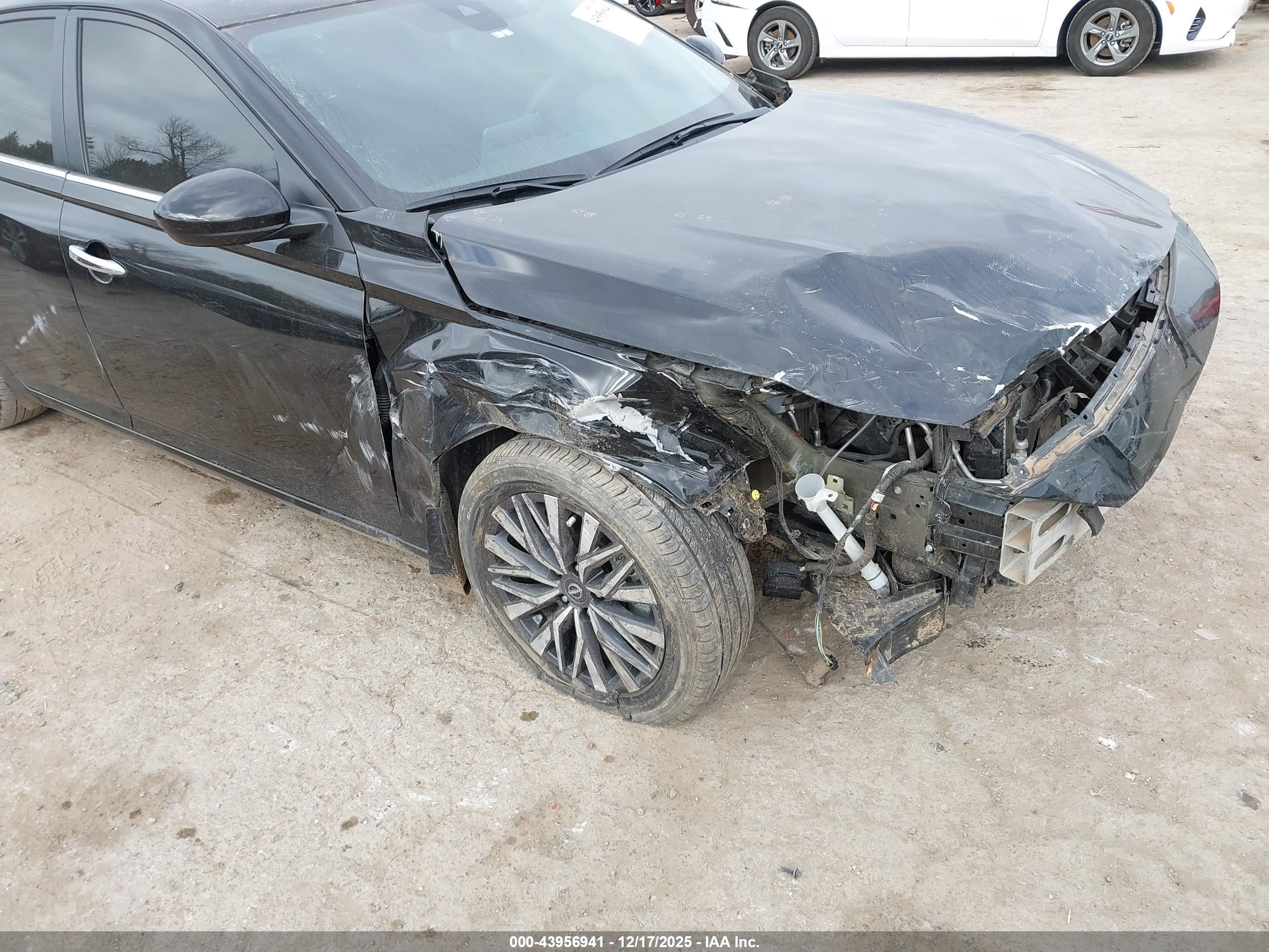 NISSAN ALTIMA image 6