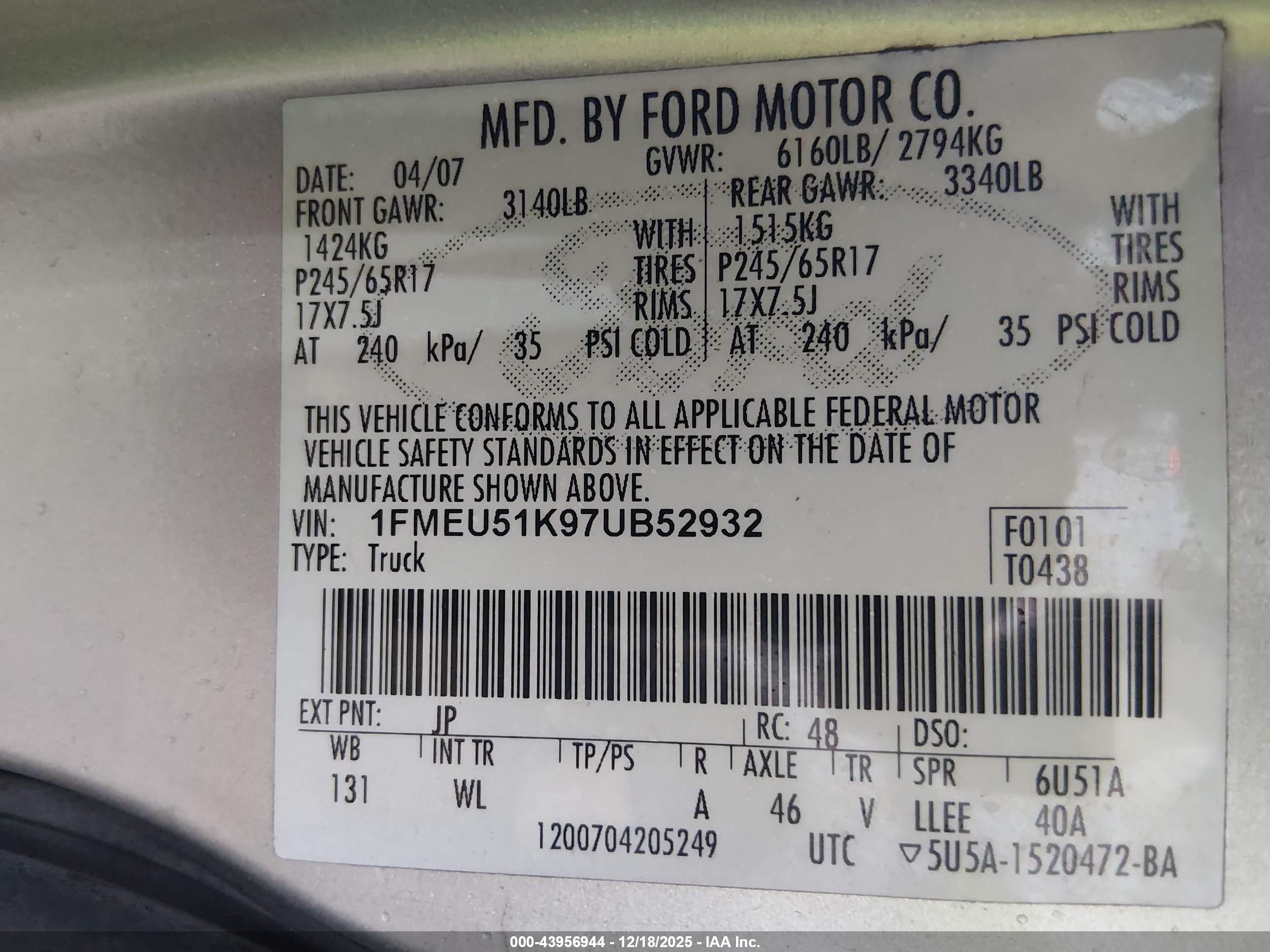 FORD EXPLORER image 9