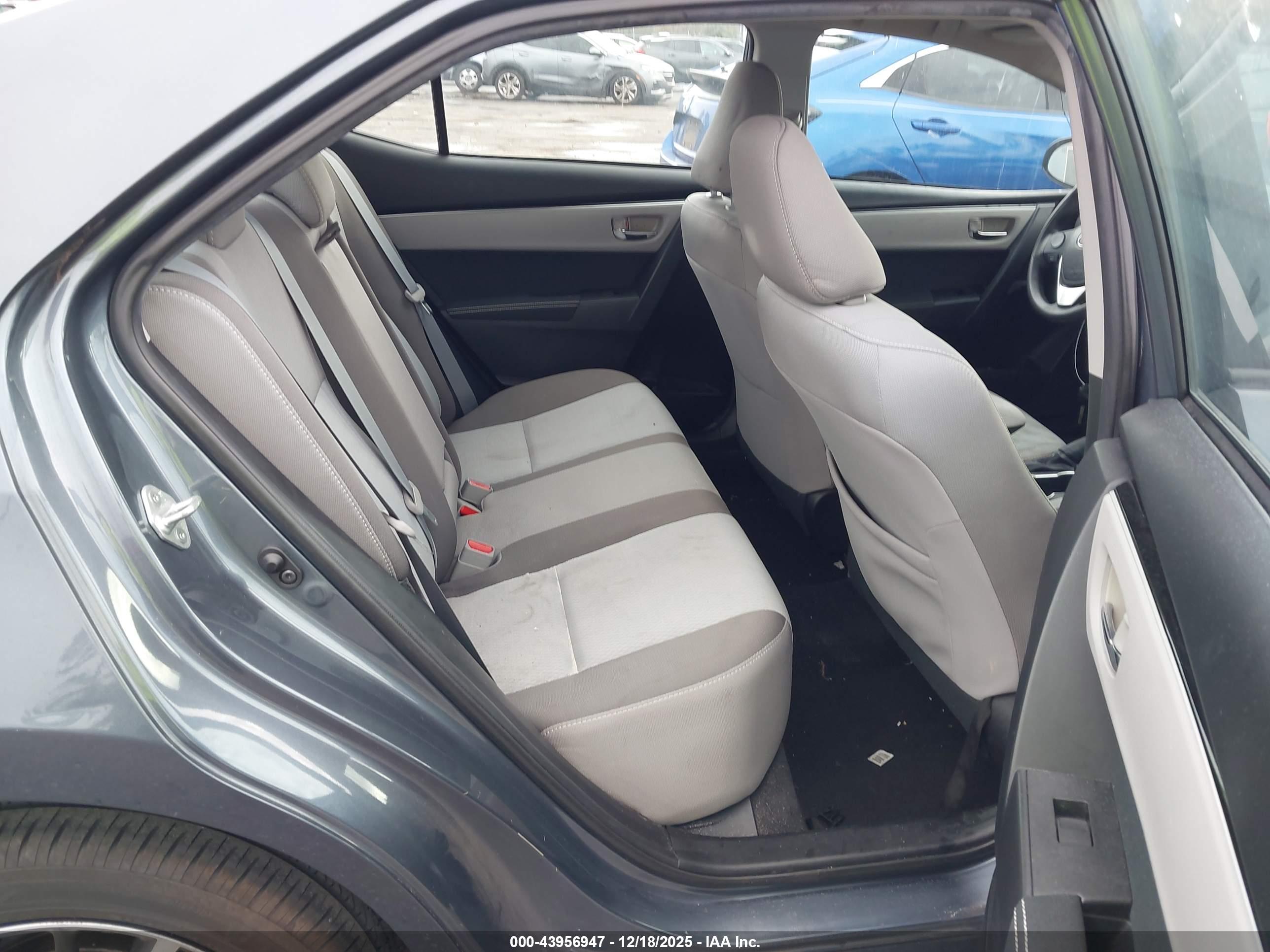 TOYOTA COROLLA image 8