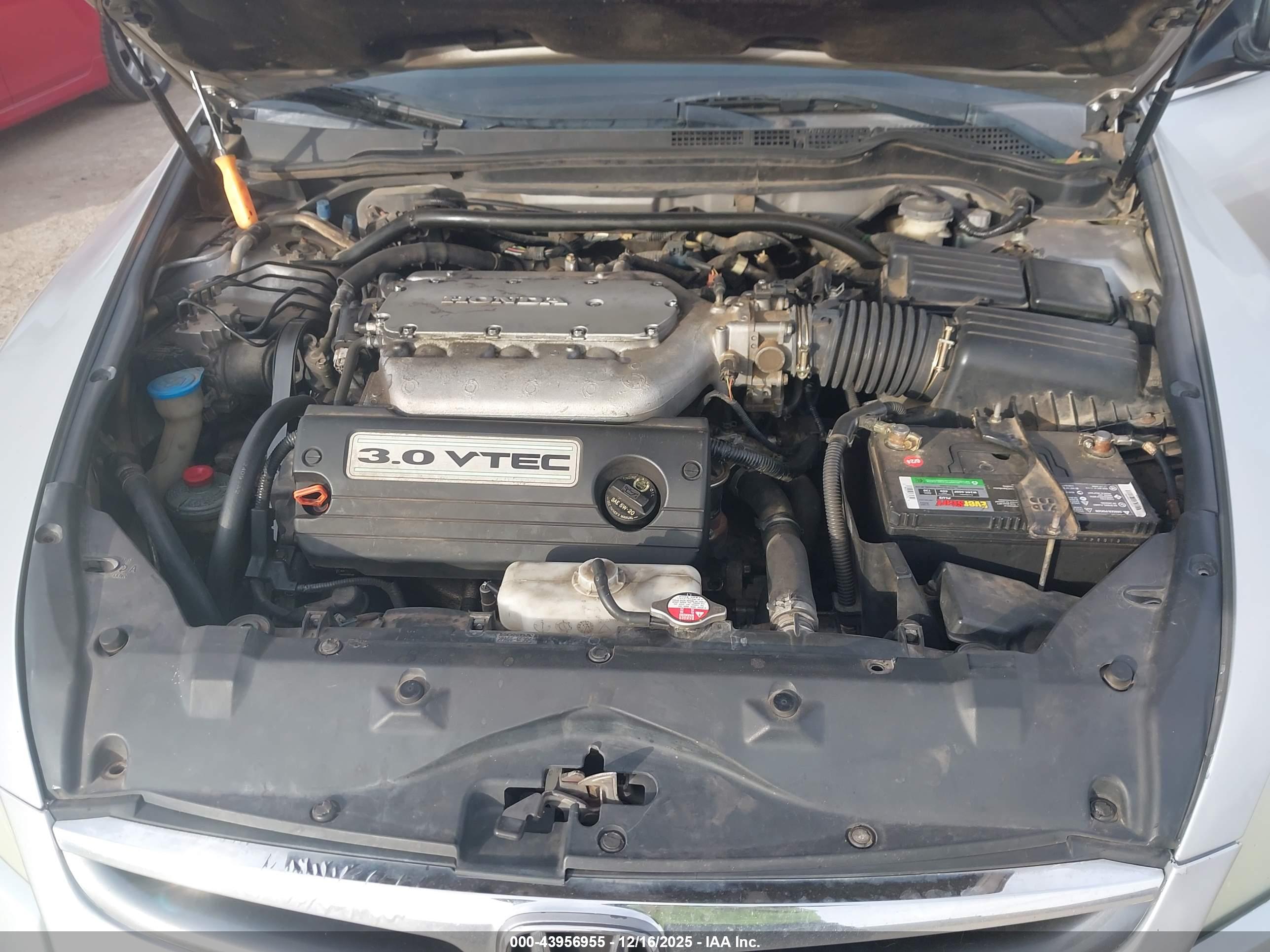 HONDA ACCORD image 10