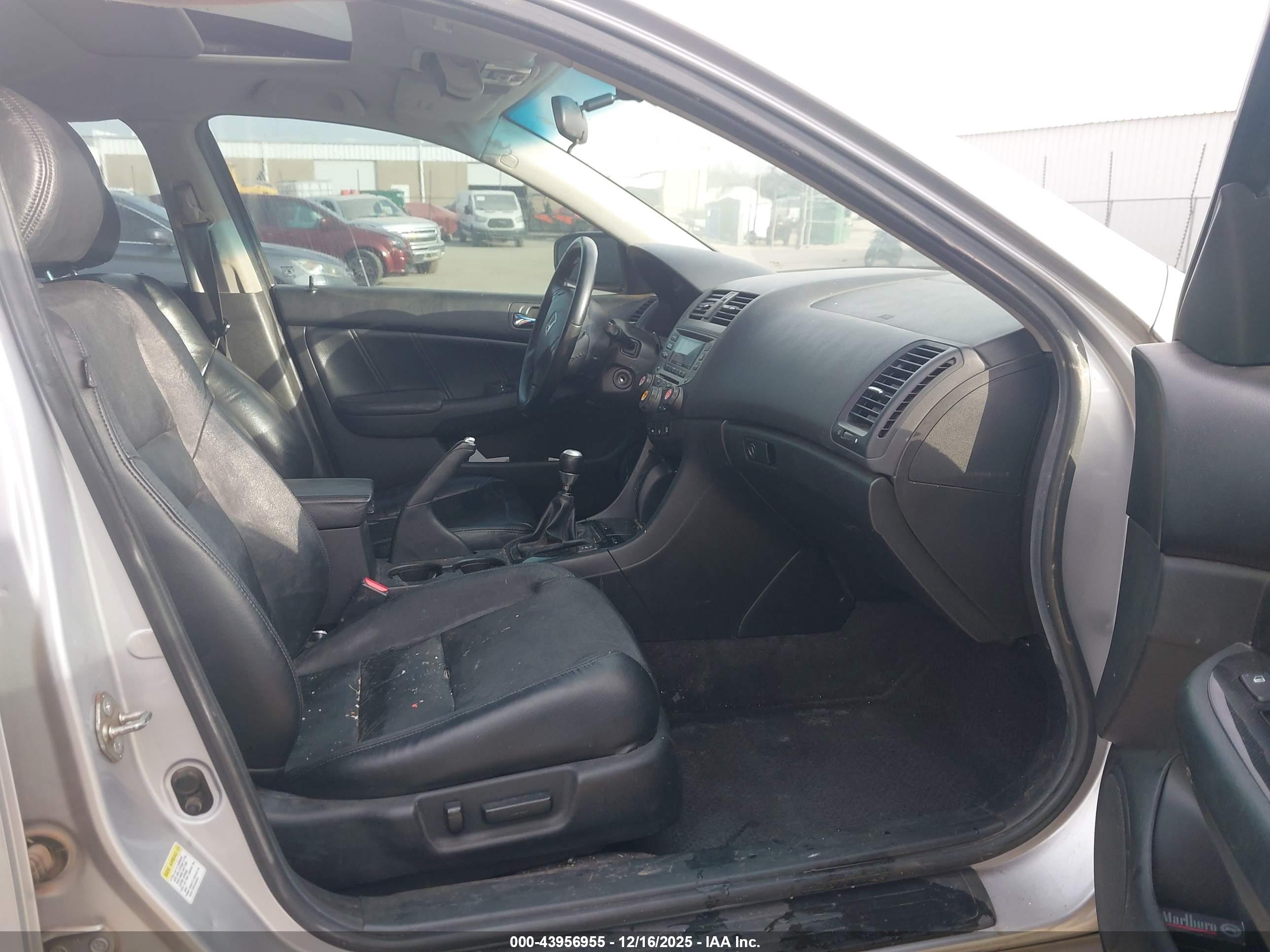 HONDA ACCORD image 5