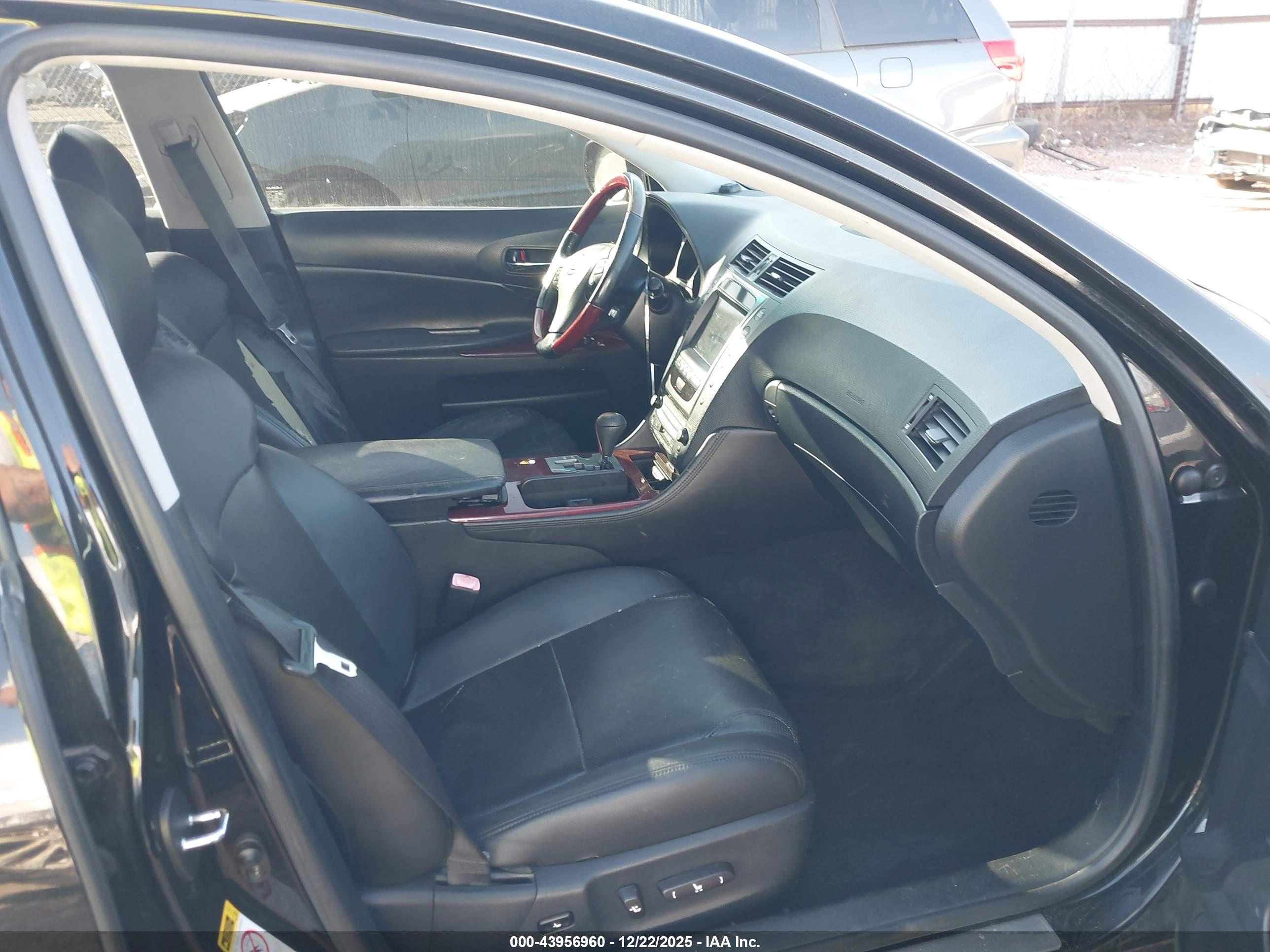 LEXUS GS image 5
