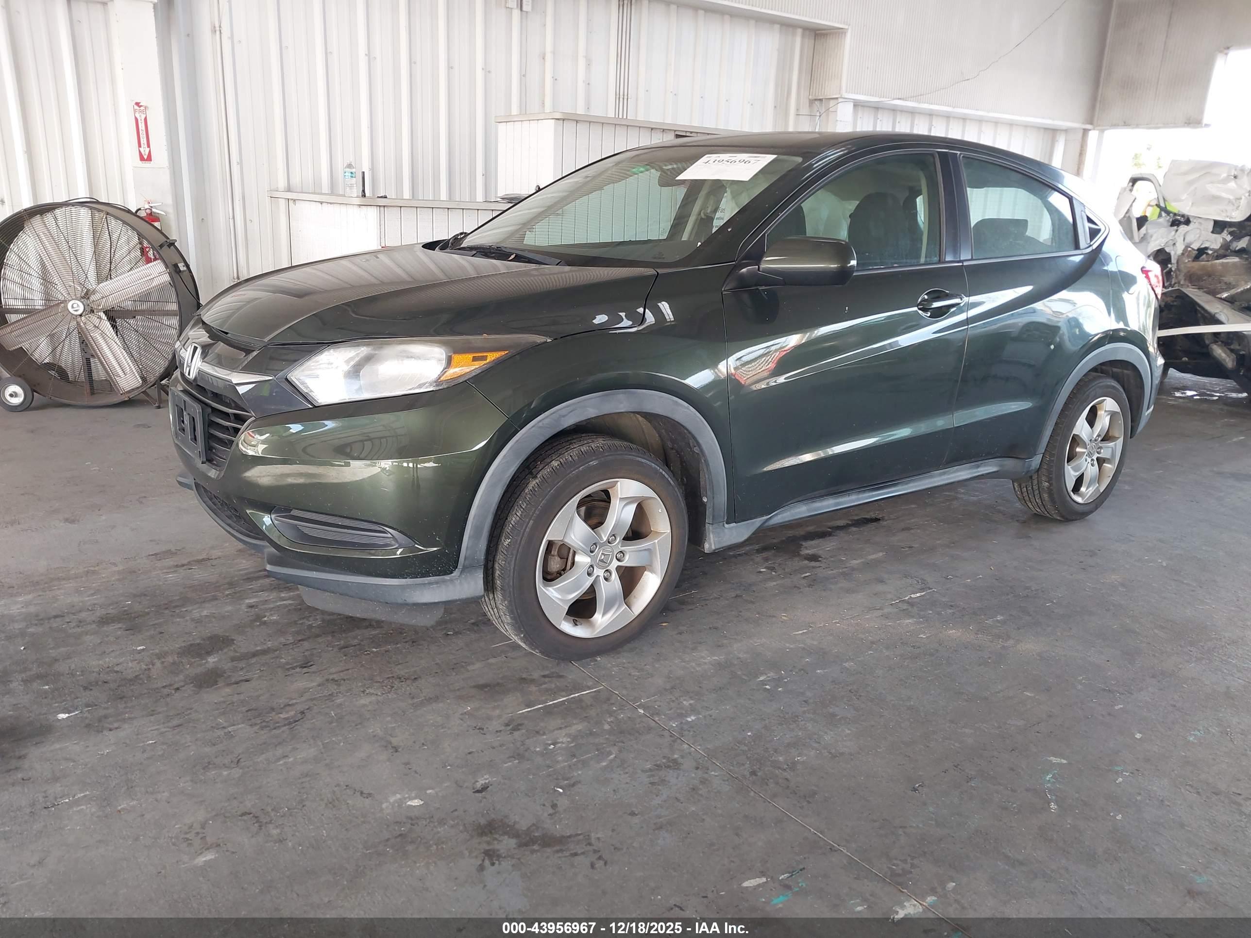 HONDA HR-V image 2