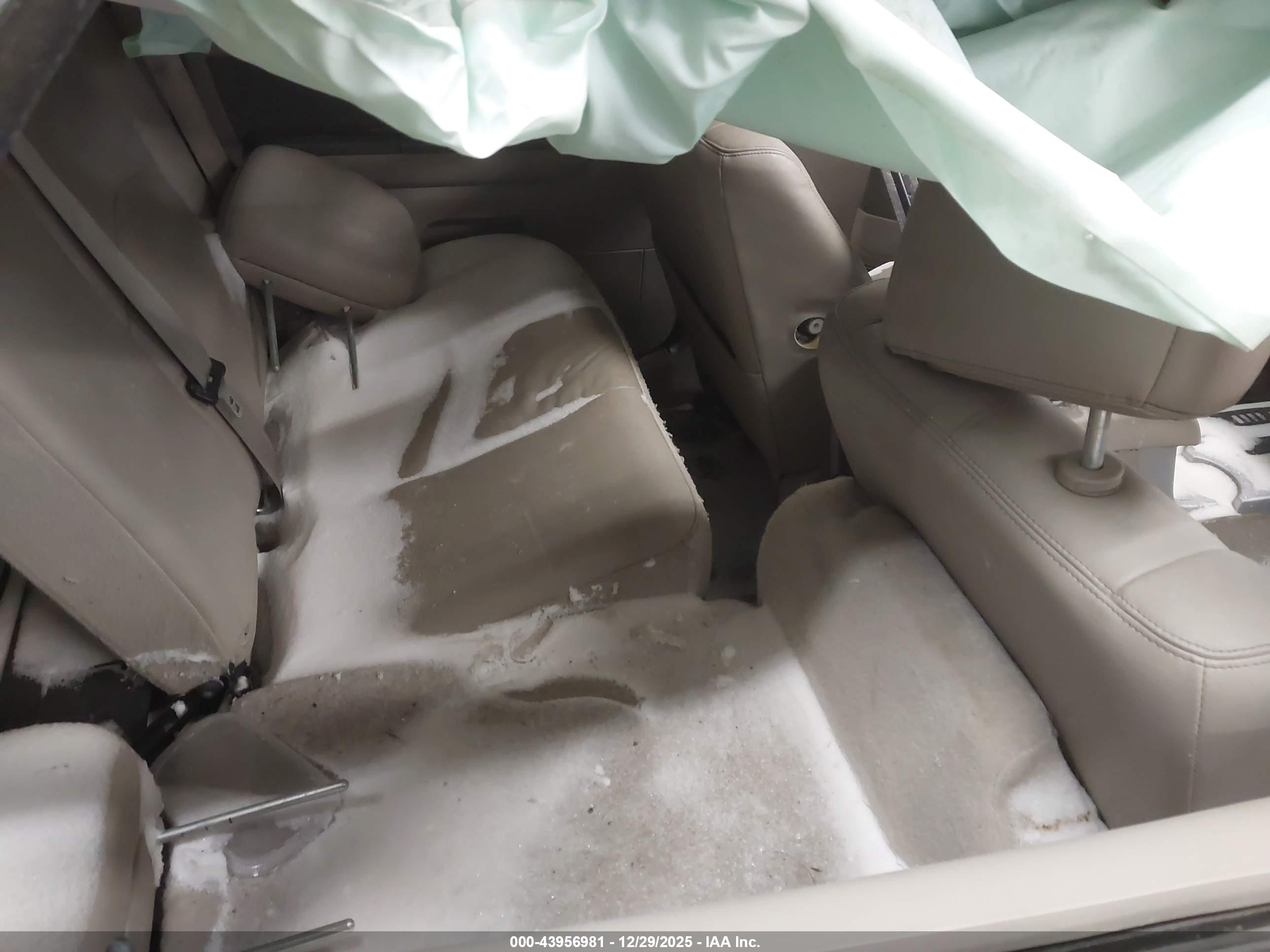 MERCURY MARINER image 8