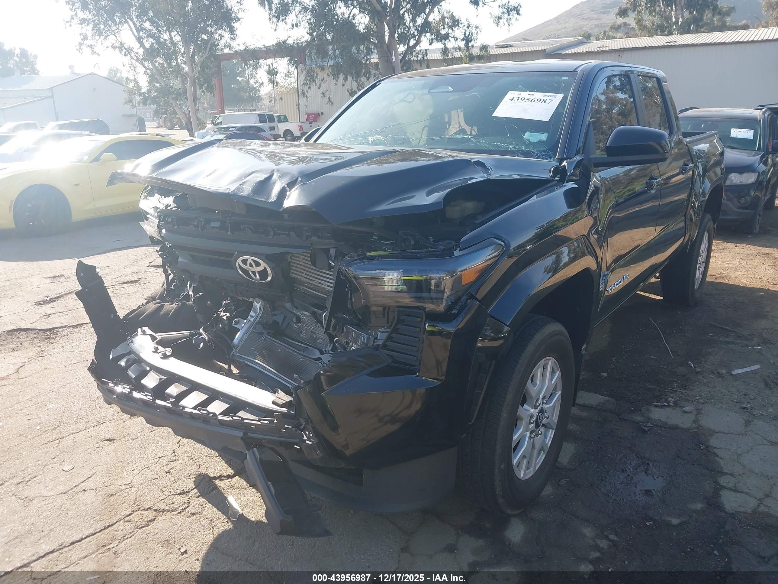 TOYOTA TACOMA image 2