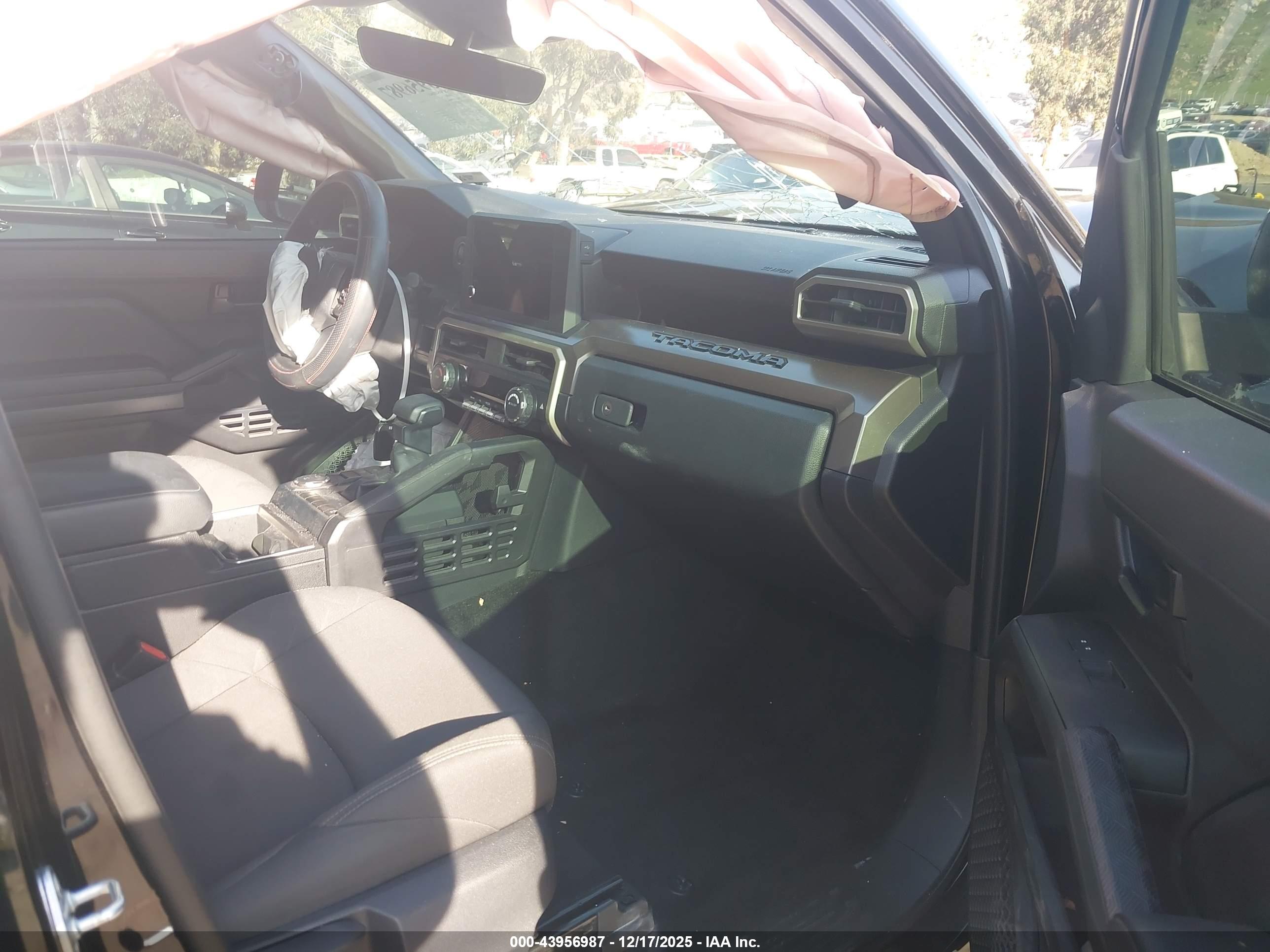 TOYOTA TACOMA image 5