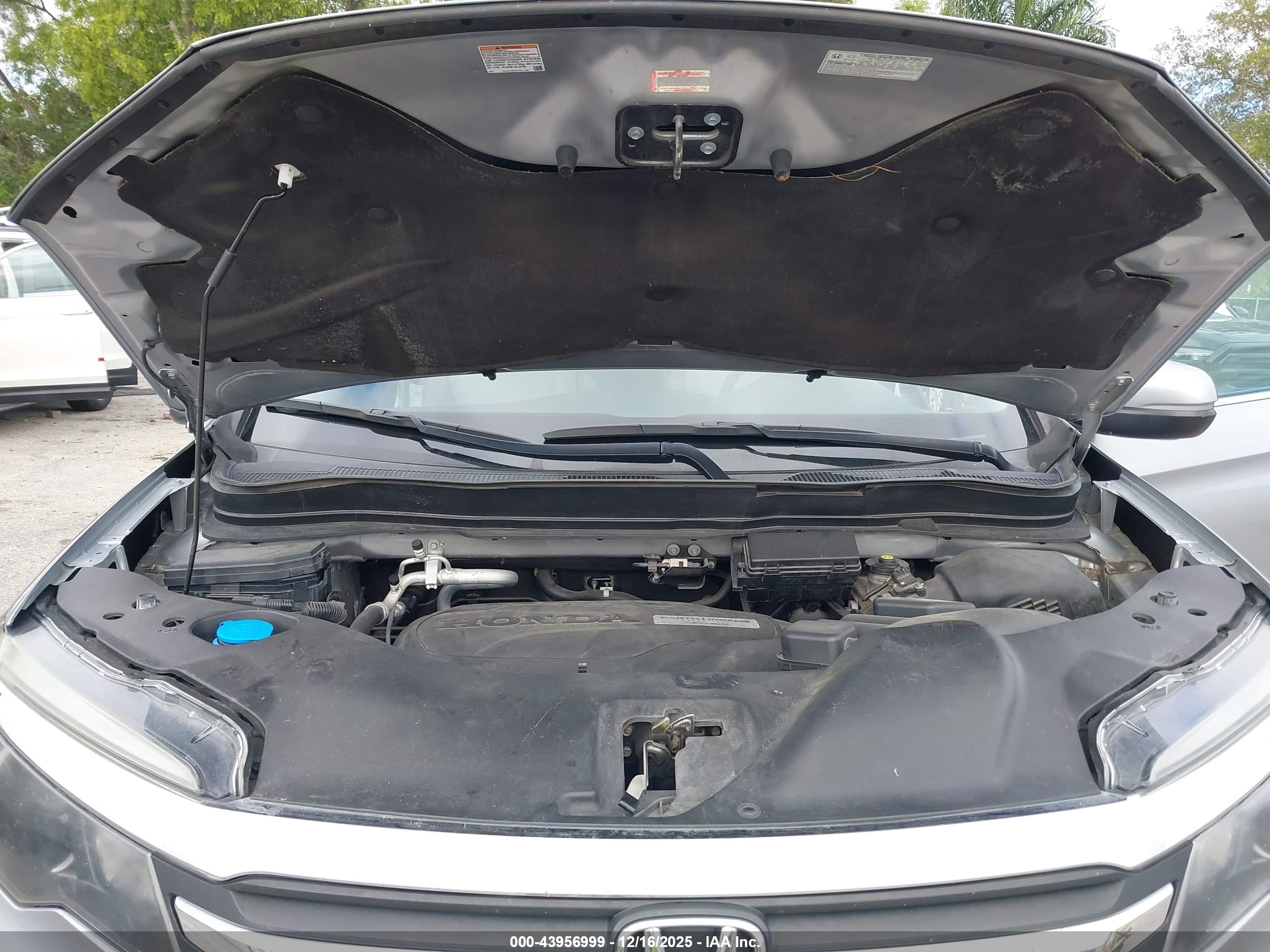 HONDA PILOT image 10