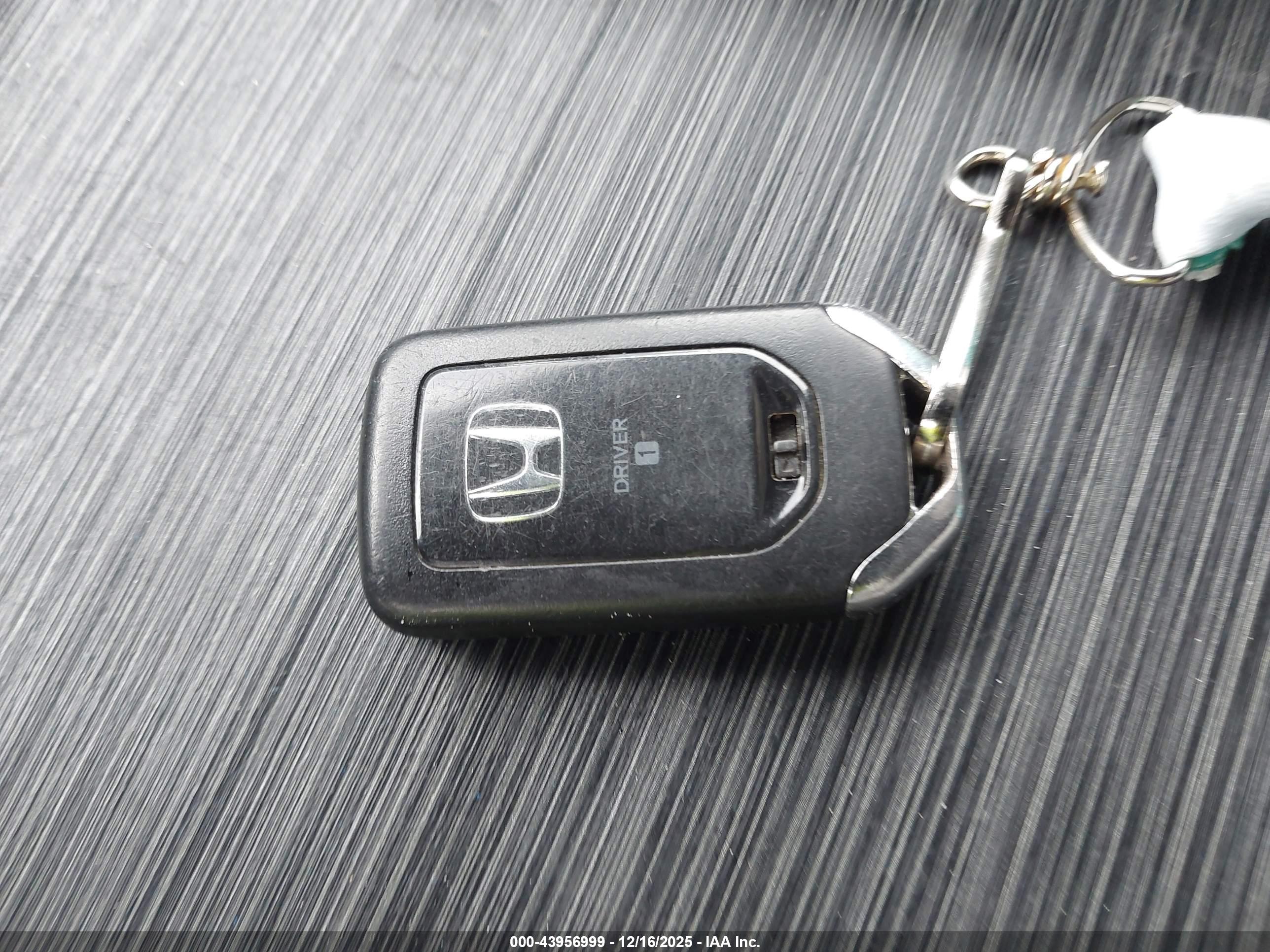HONDA PILOT image 11