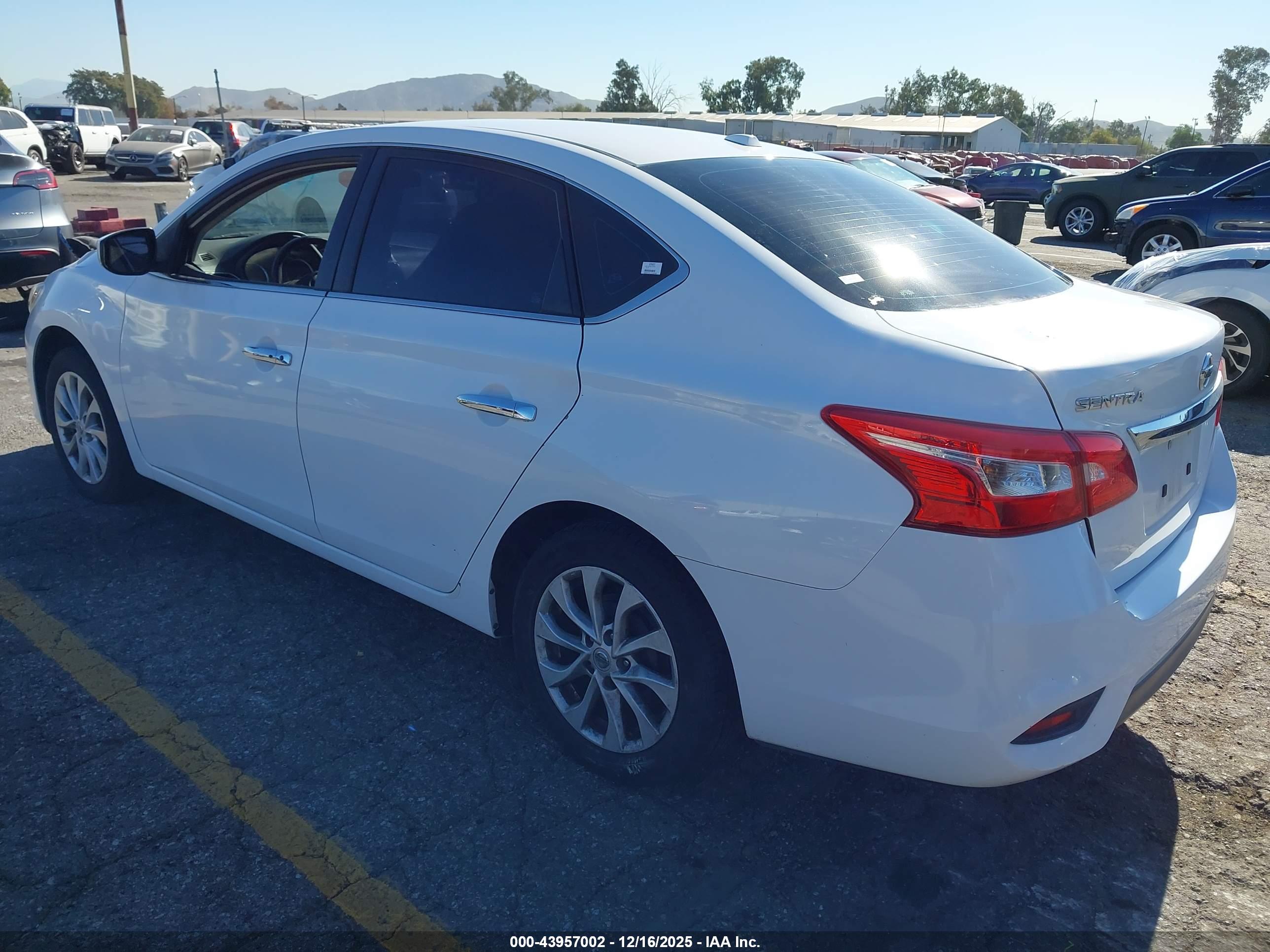NISSAN SENTRA image 3