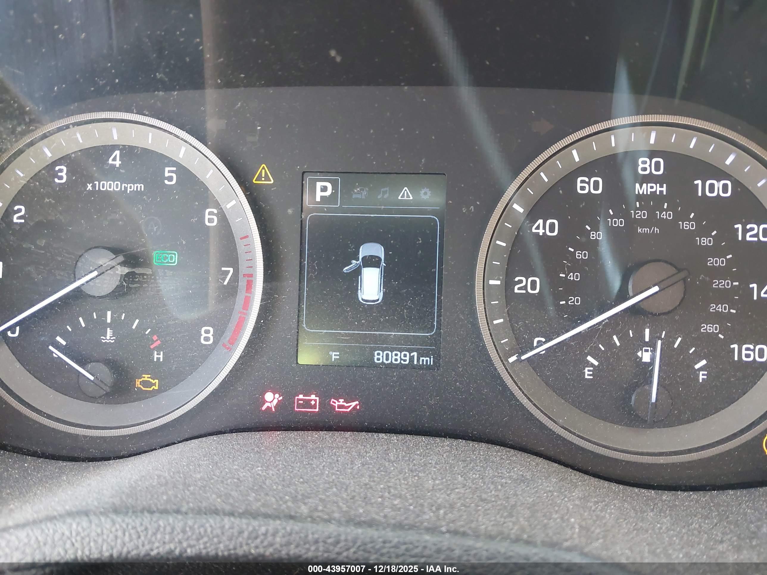 HYUNDAI TUCSON image 7