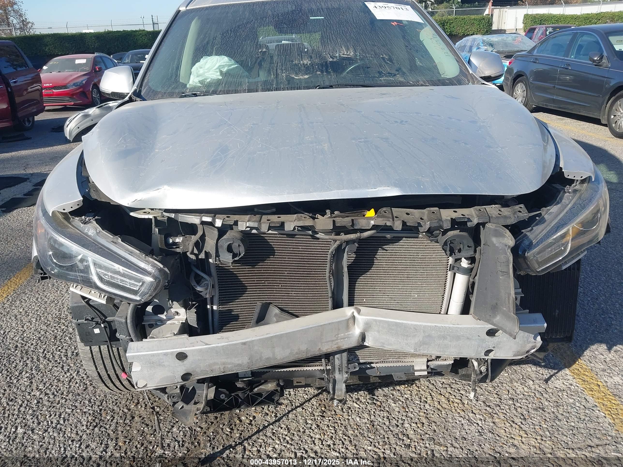 INFINITI QX60 image 6