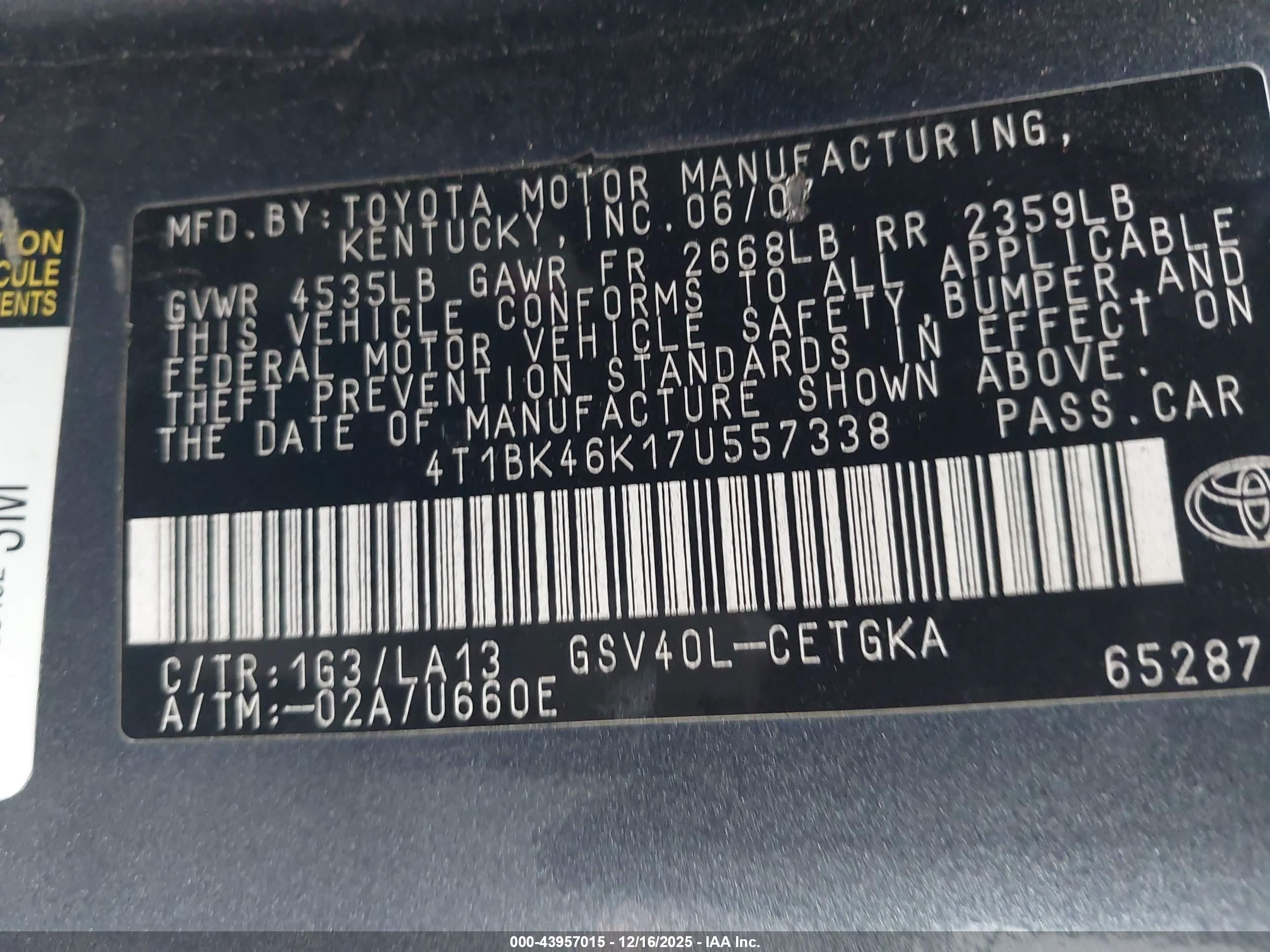 TOYOTA CAMRY image 9