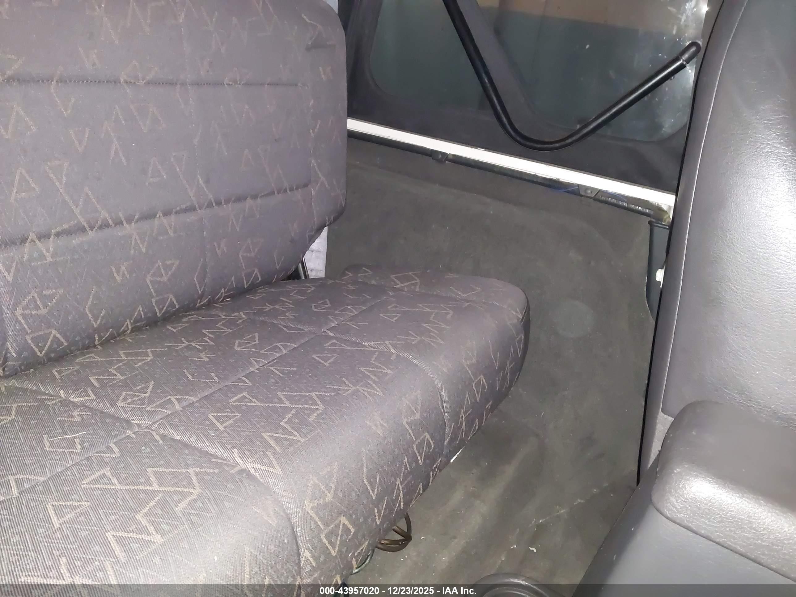 JEEP WRANGLER image 8
