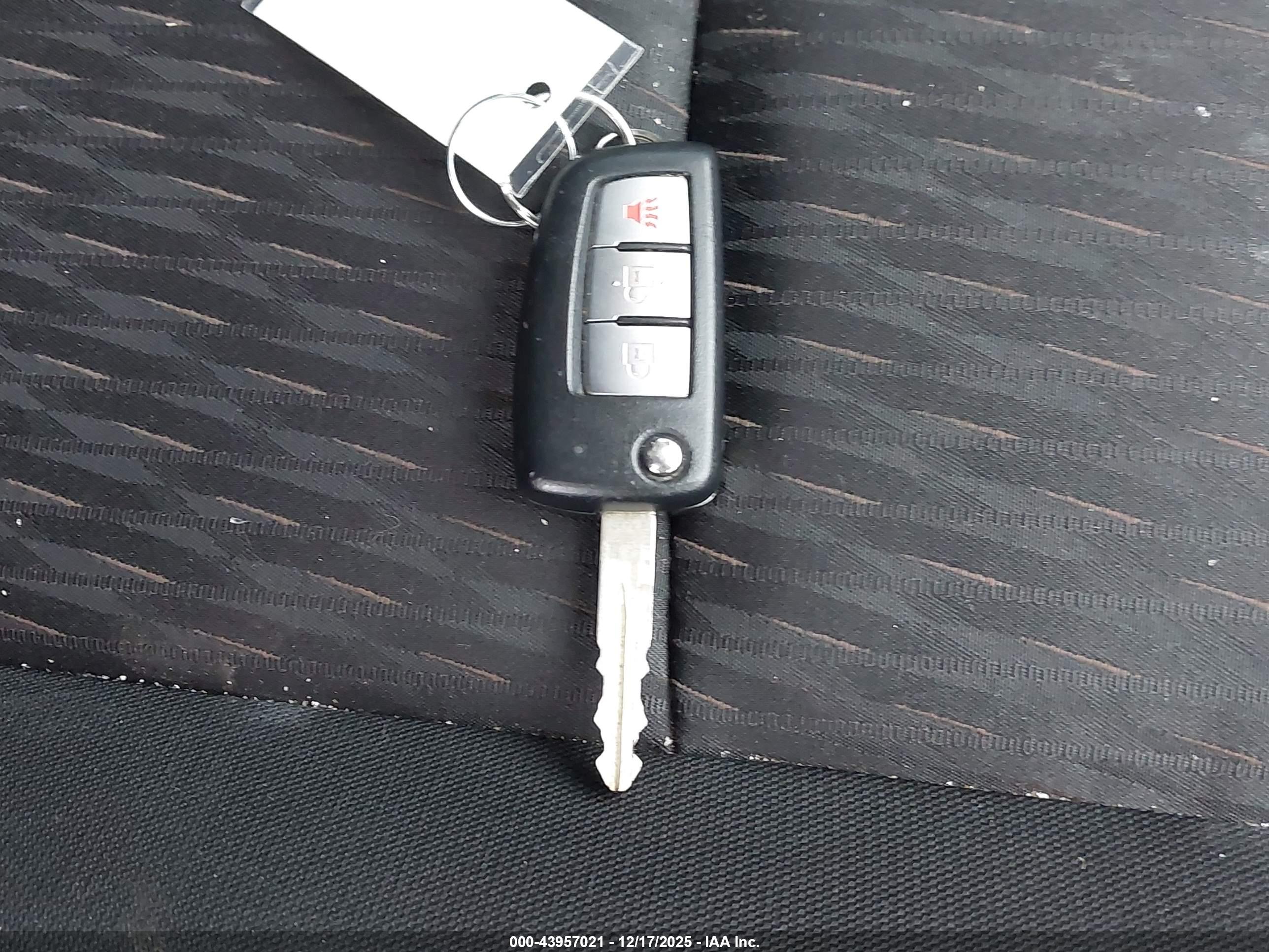 NISSAN ROGUE image 11
