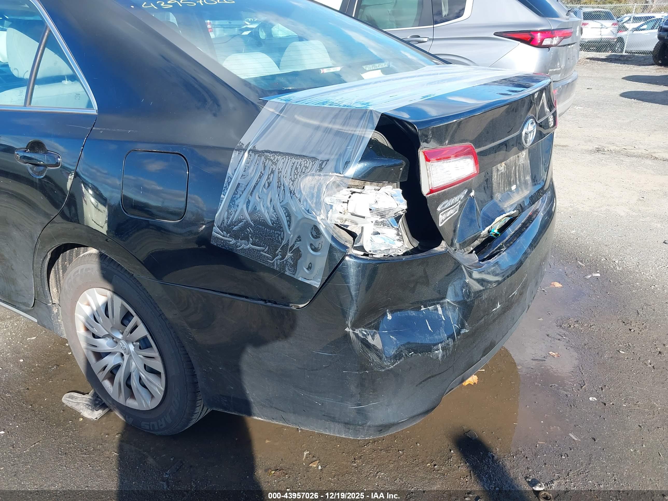 TOYOTA CAMRY image 6