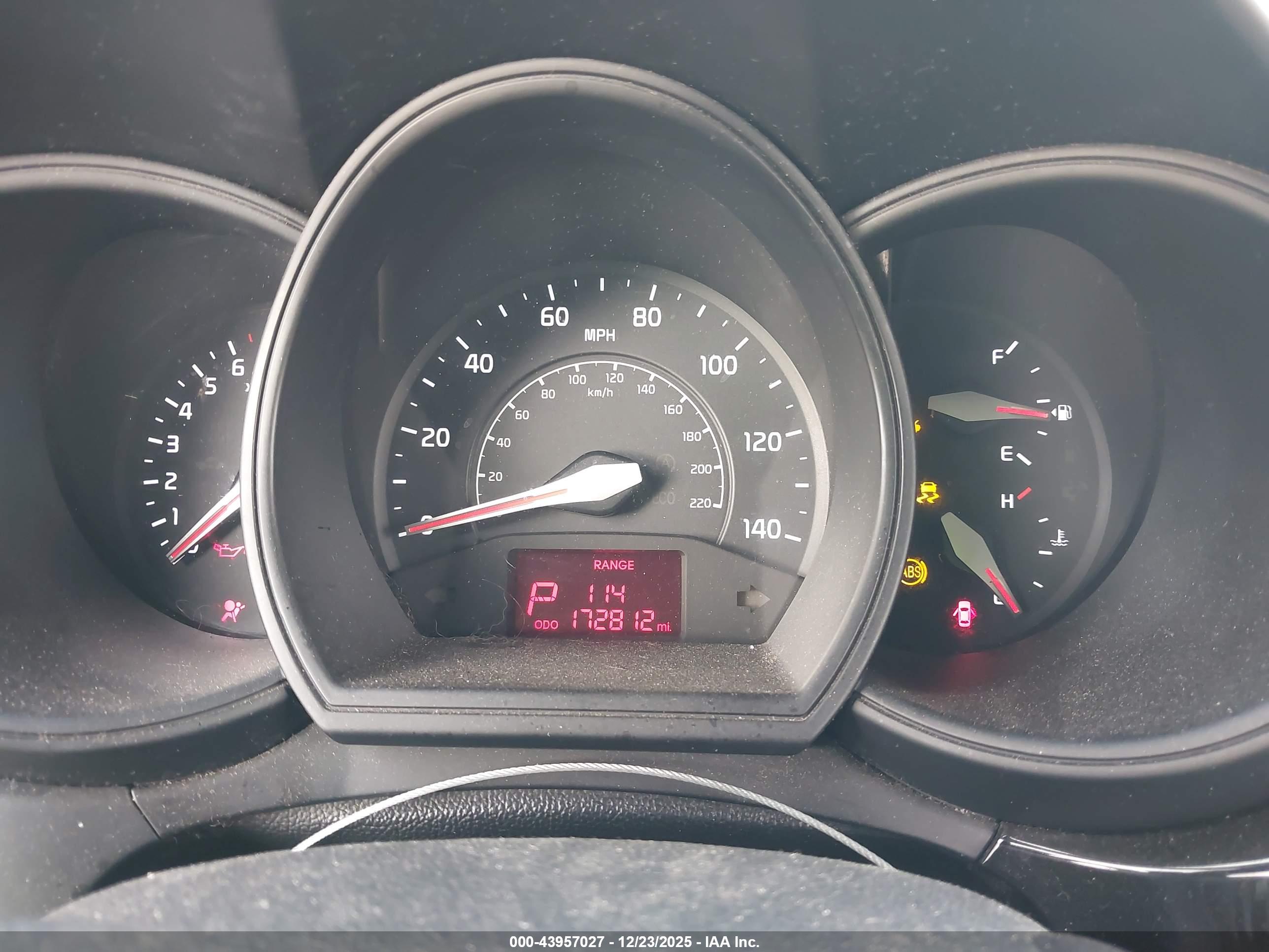 KIA RIO image 7