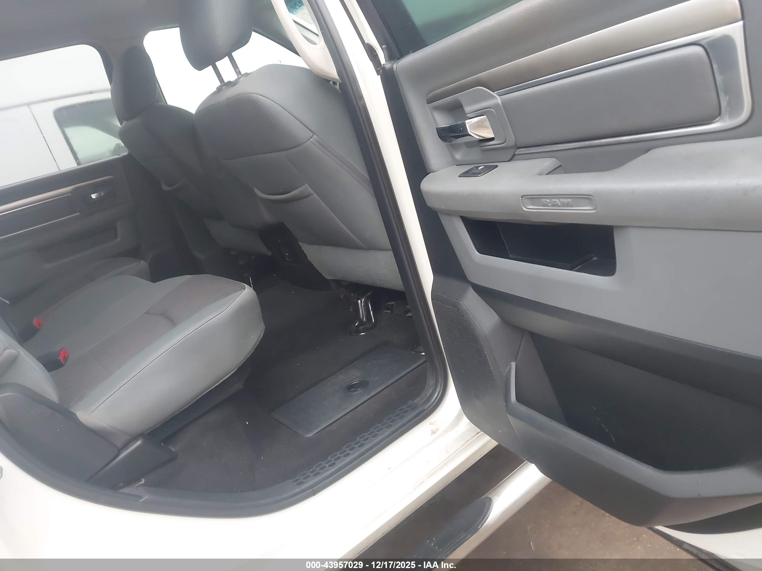 RAM 1500 image 8
