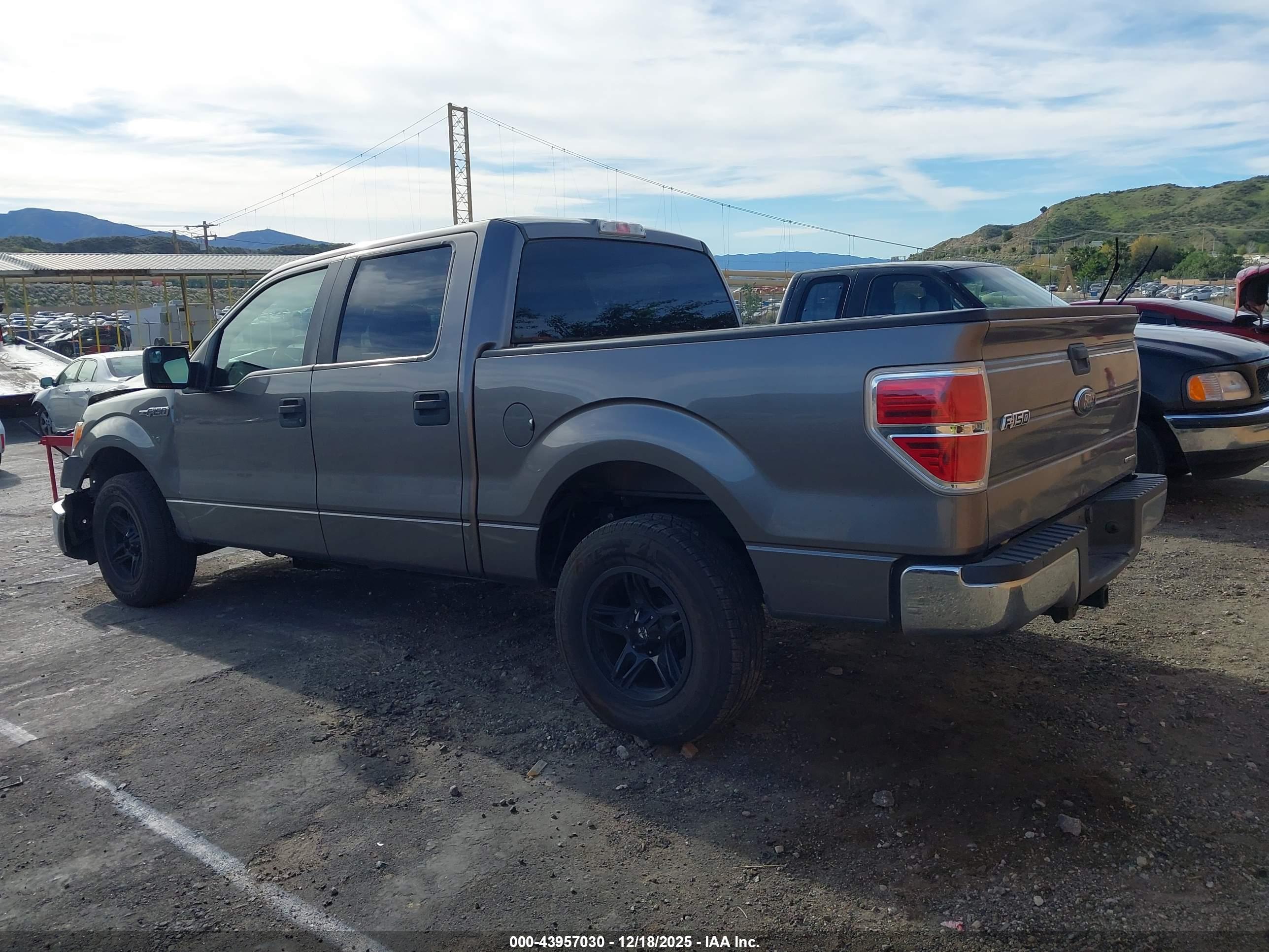 FORD F-150 image 3