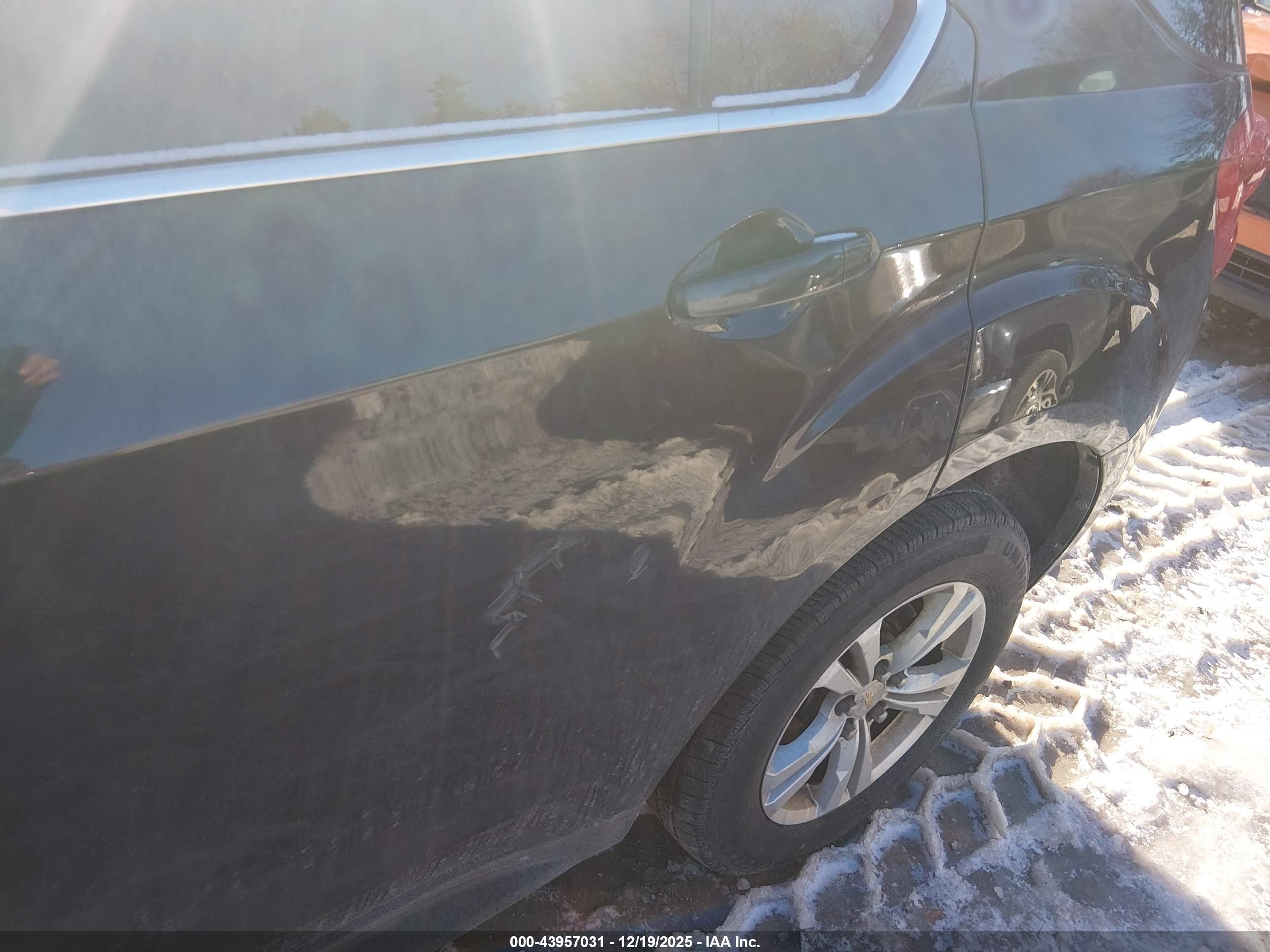 CHEVROLET EQUINOX image 6