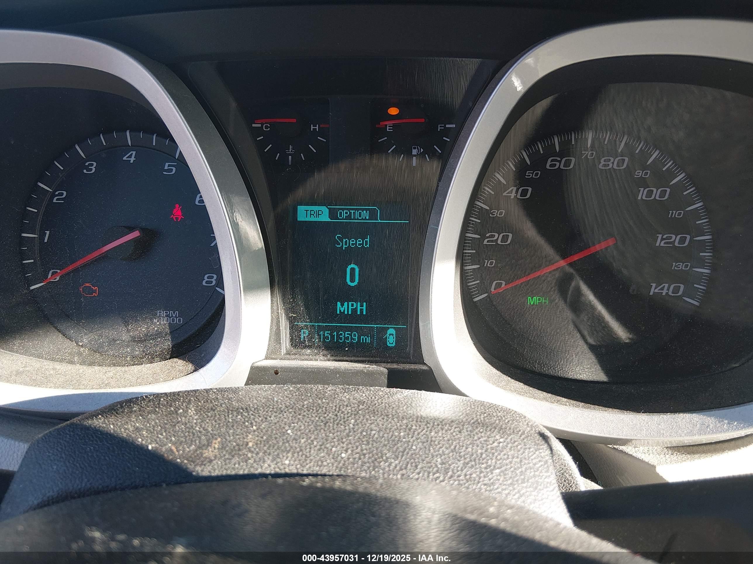CHEVROLET EQUINOX image 7