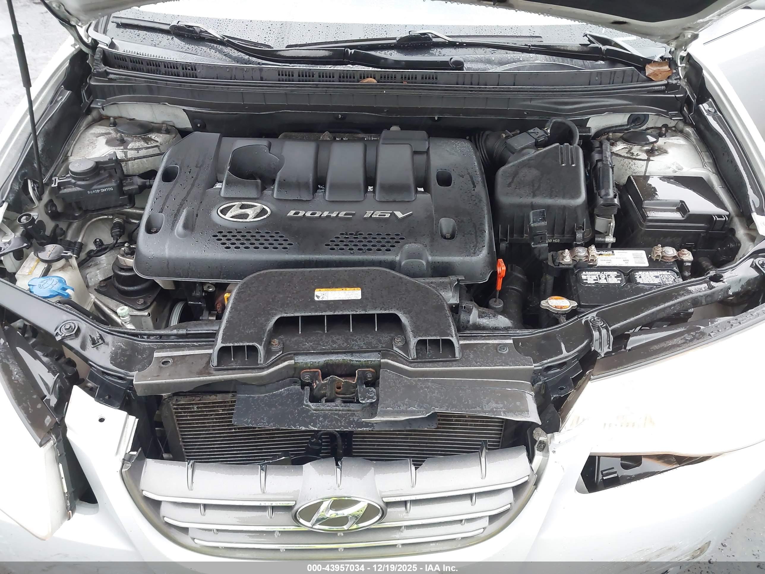 HYUNDAI ELANTRA image 10