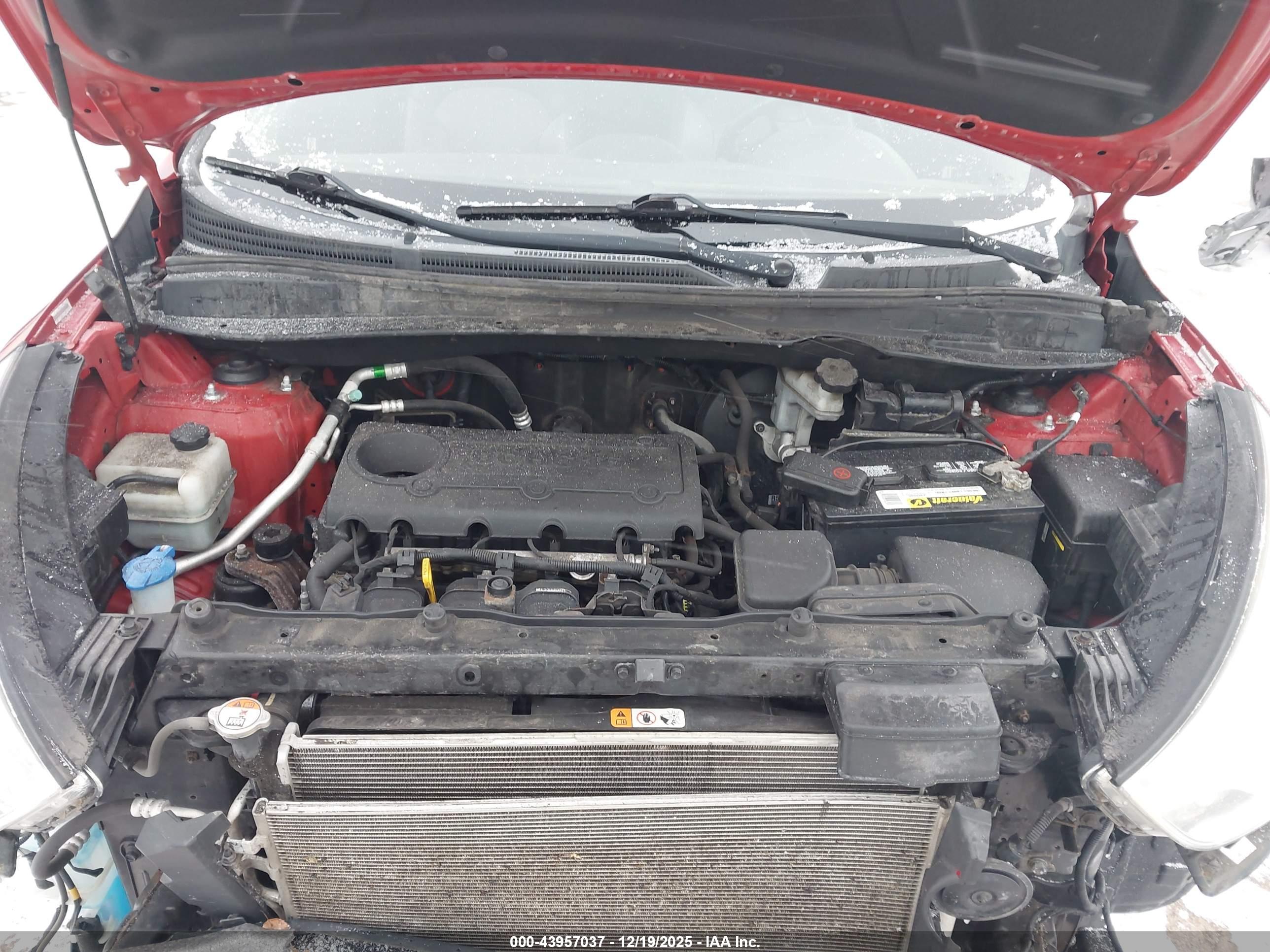 HYUNDAI TUCSON image 10