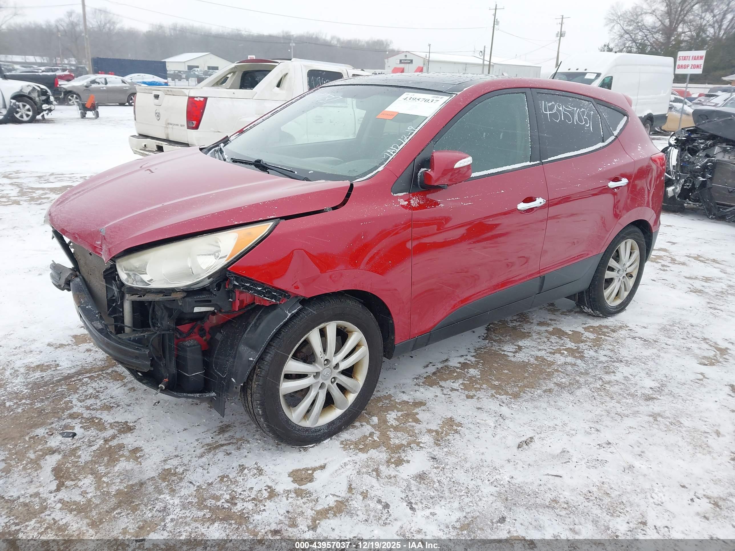 HYUNDAI TUCSON image 2